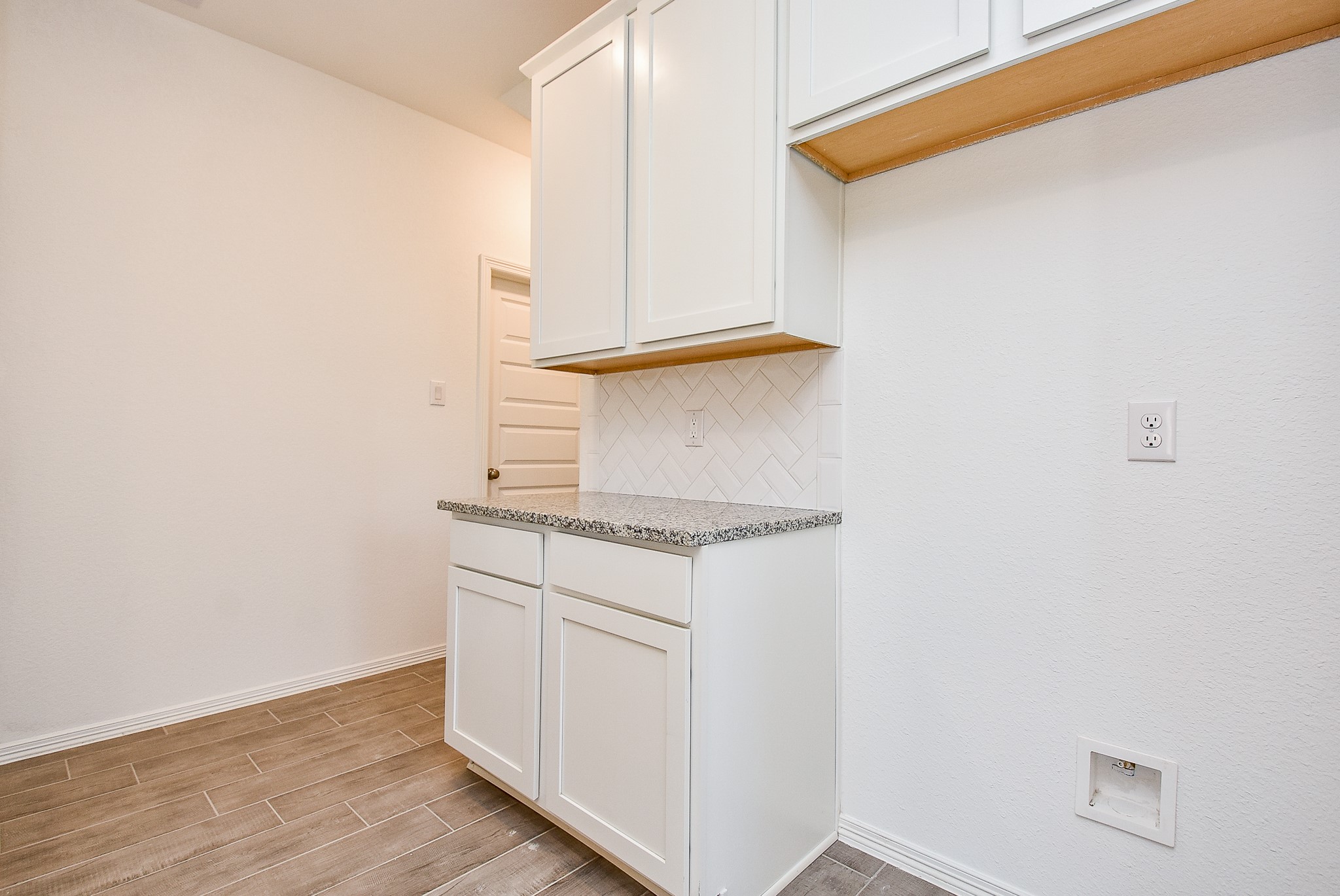23002 Undertaken Path Drive Property Photo 8