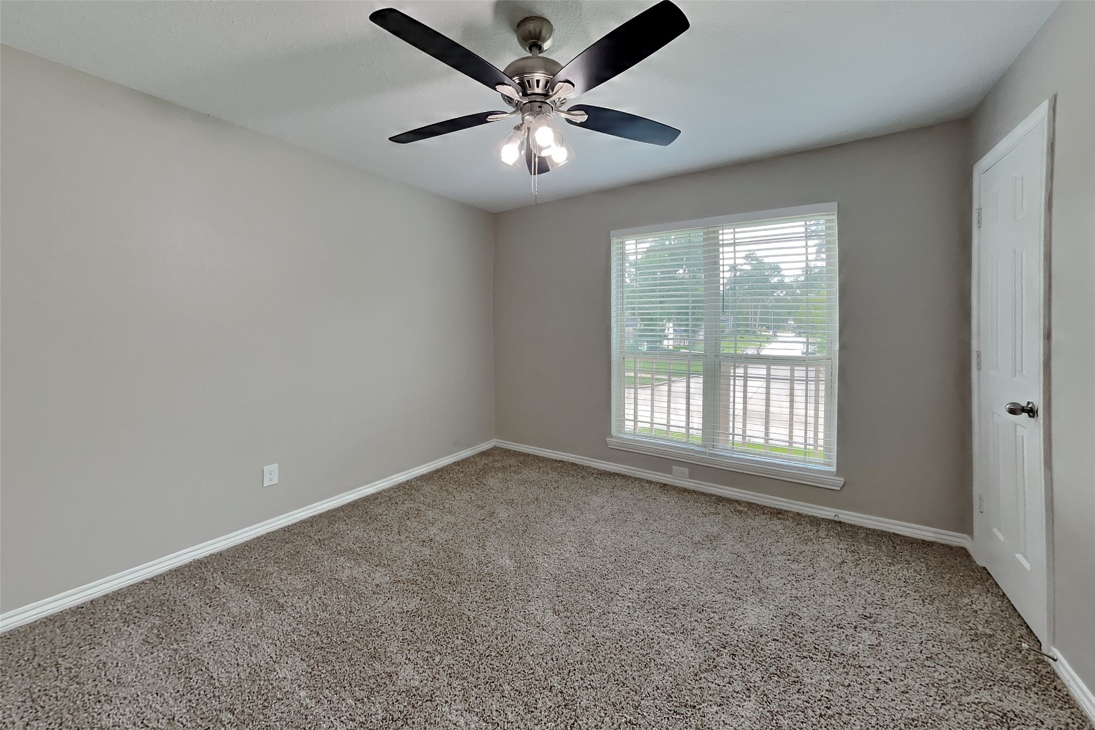 18330 Ella Boulevard Property Photo 12