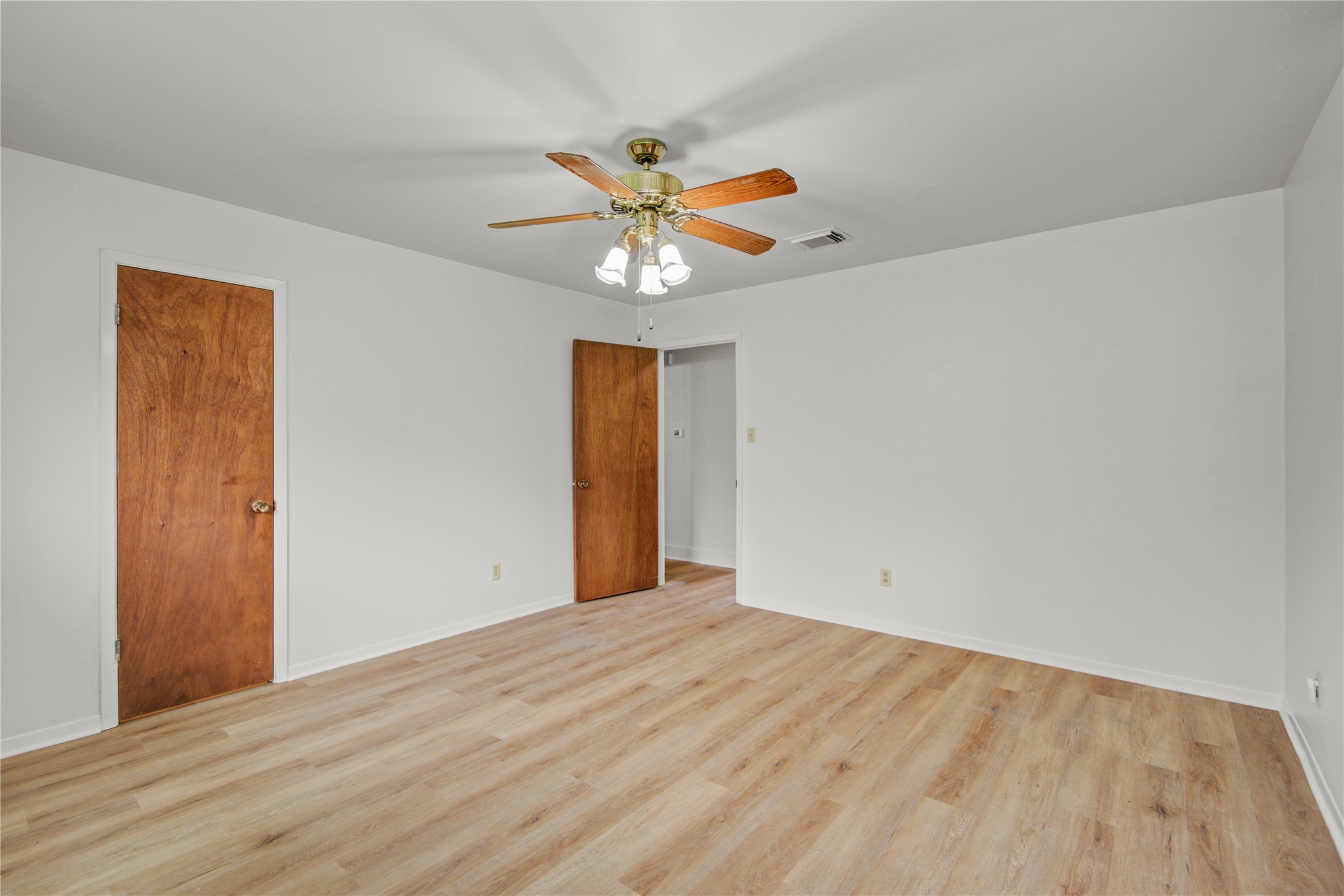 119 Poppy Street Property Photo 8