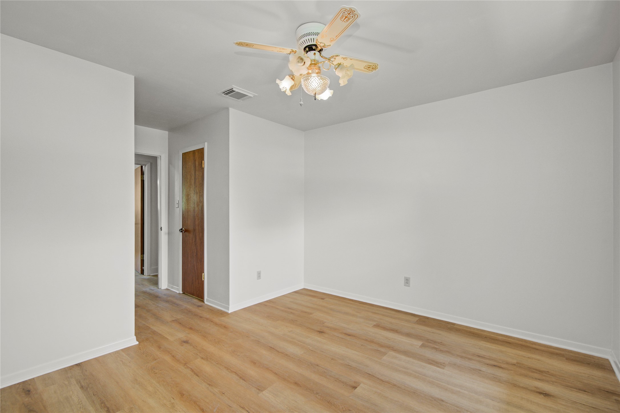 119 Poppy Street Property Photo 13