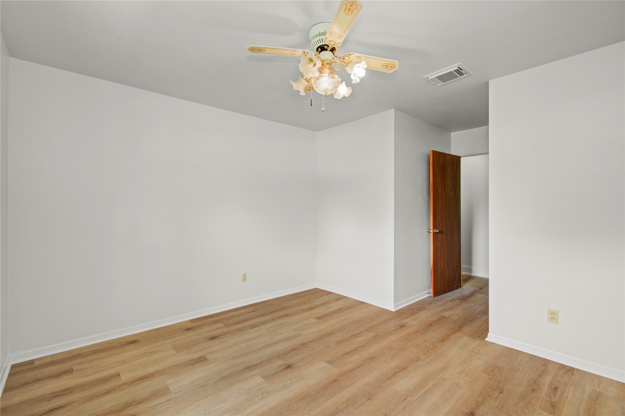 119 Poppy Street Property Photo 16