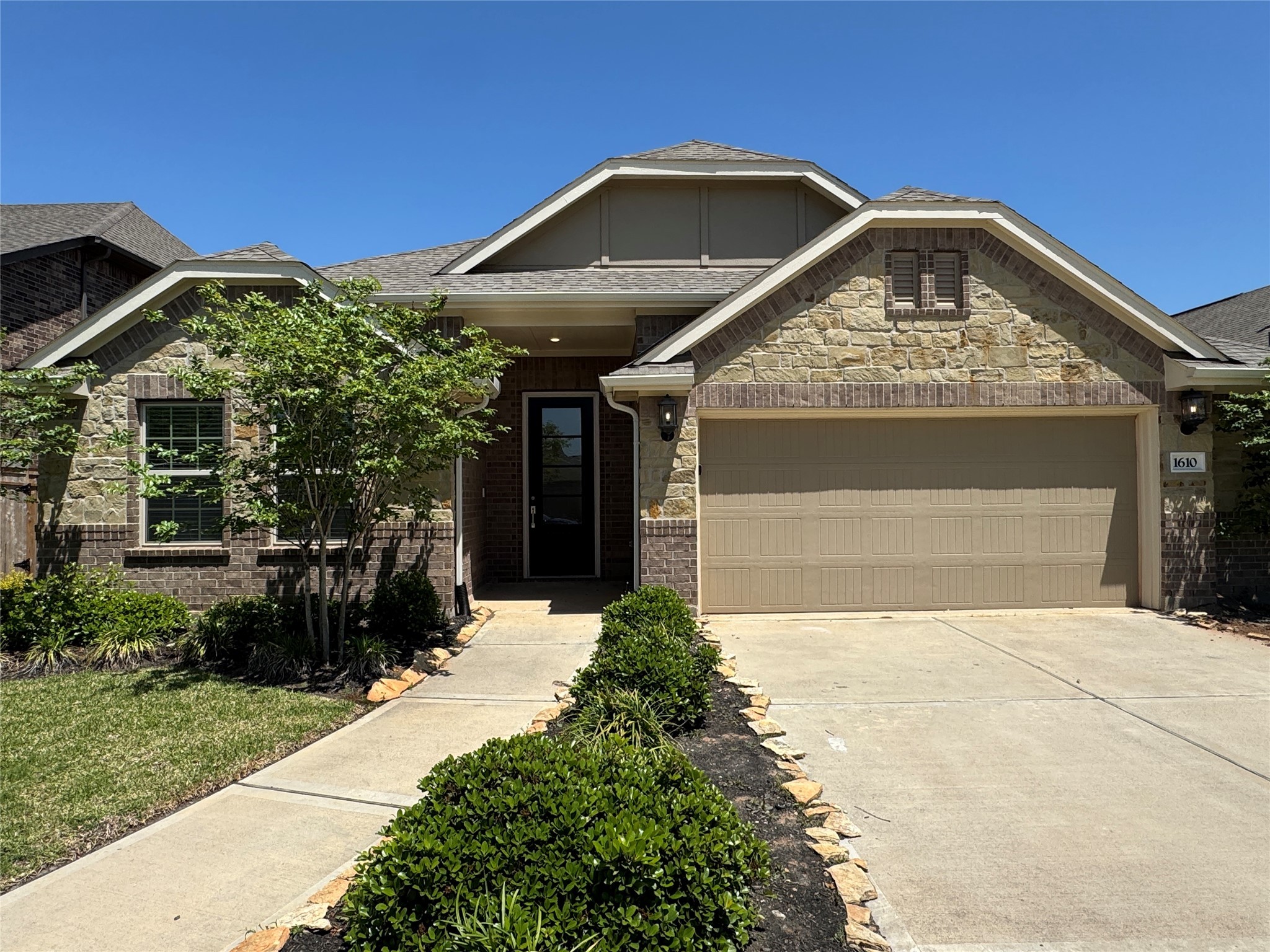 1610 Country Air Lane Property Photo