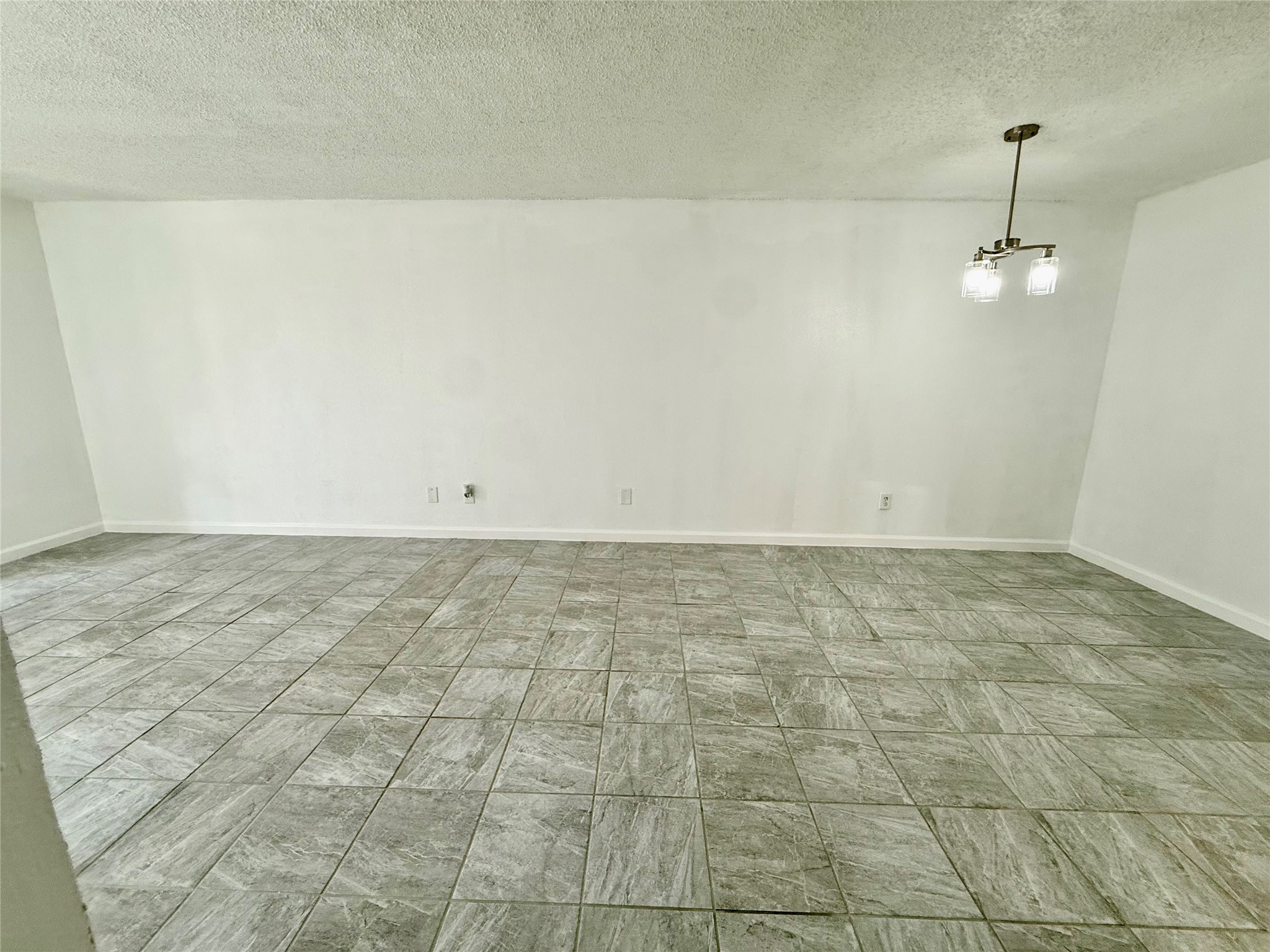 2830 S Bartell Drive 9 Property Photo 4