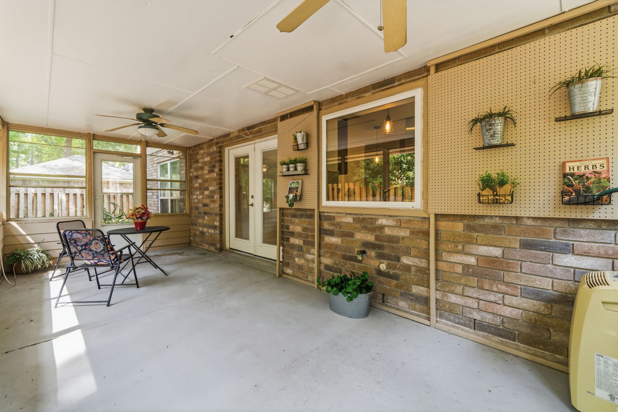 11 Thorn Berry Place Property Photo 9