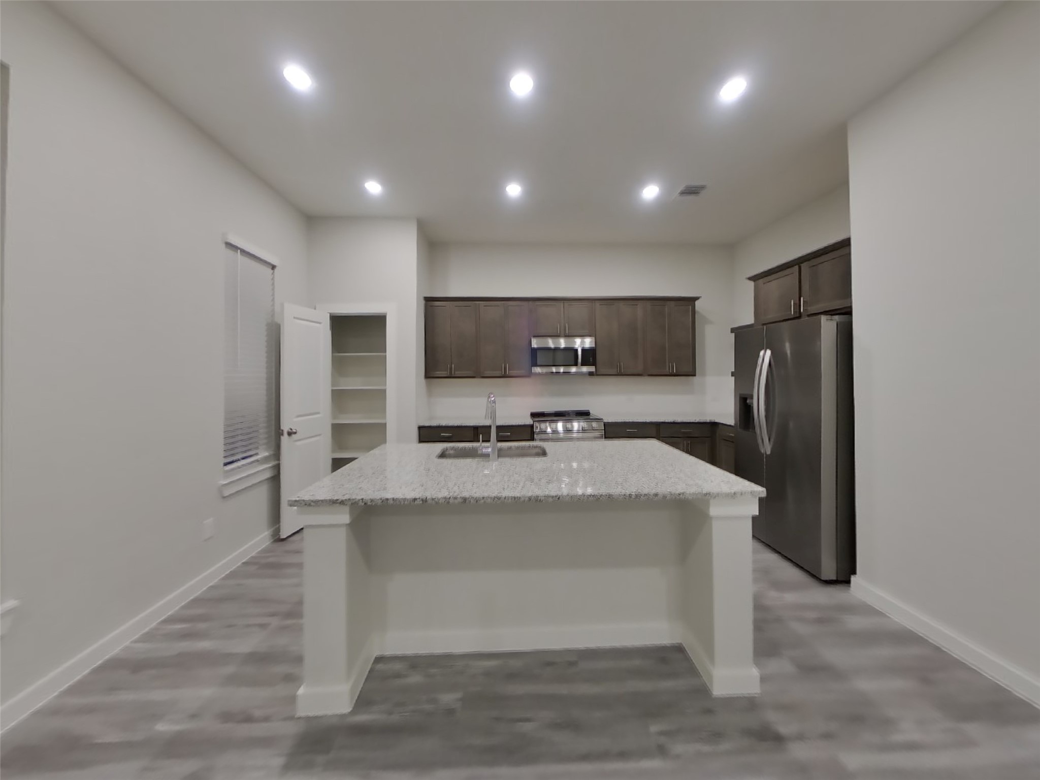 22635 Terrazzo Drive Property Photo 5
