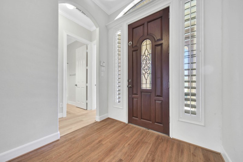 6523 Monrovia Lane Property Photo 4