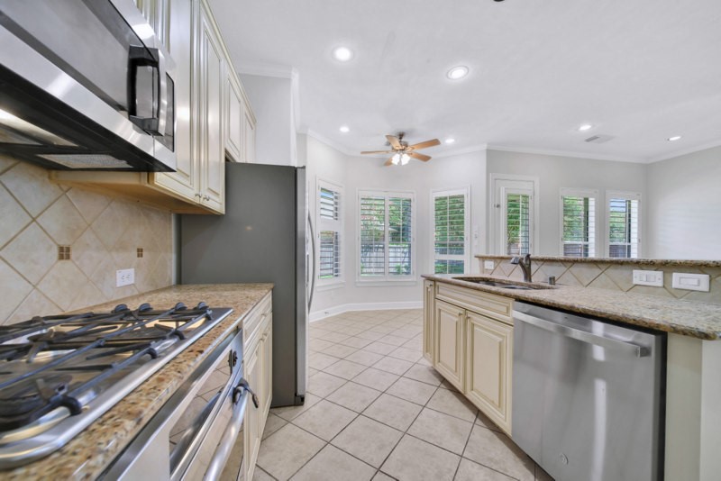6523 Monrovia Lane Property Photo 13