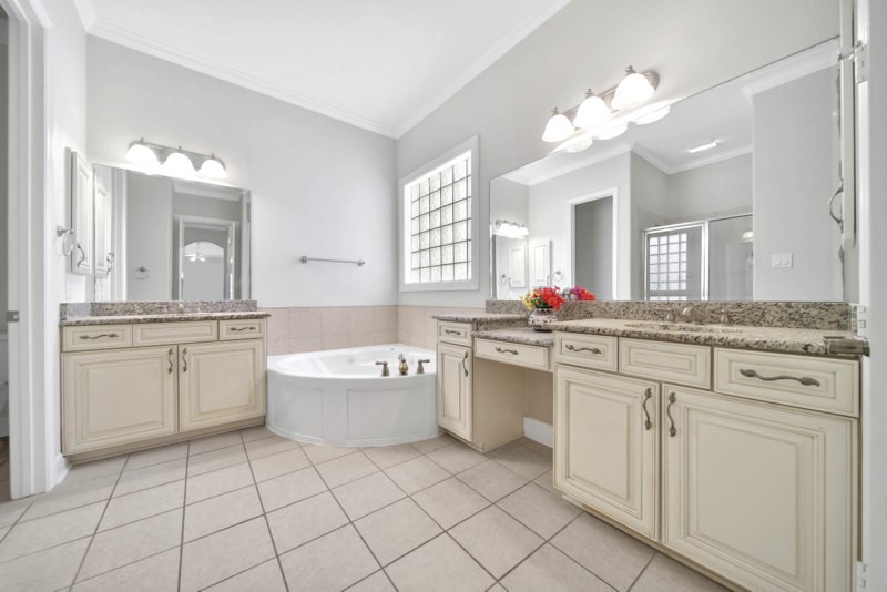 6523 Monrovia Lane Property Photo 18