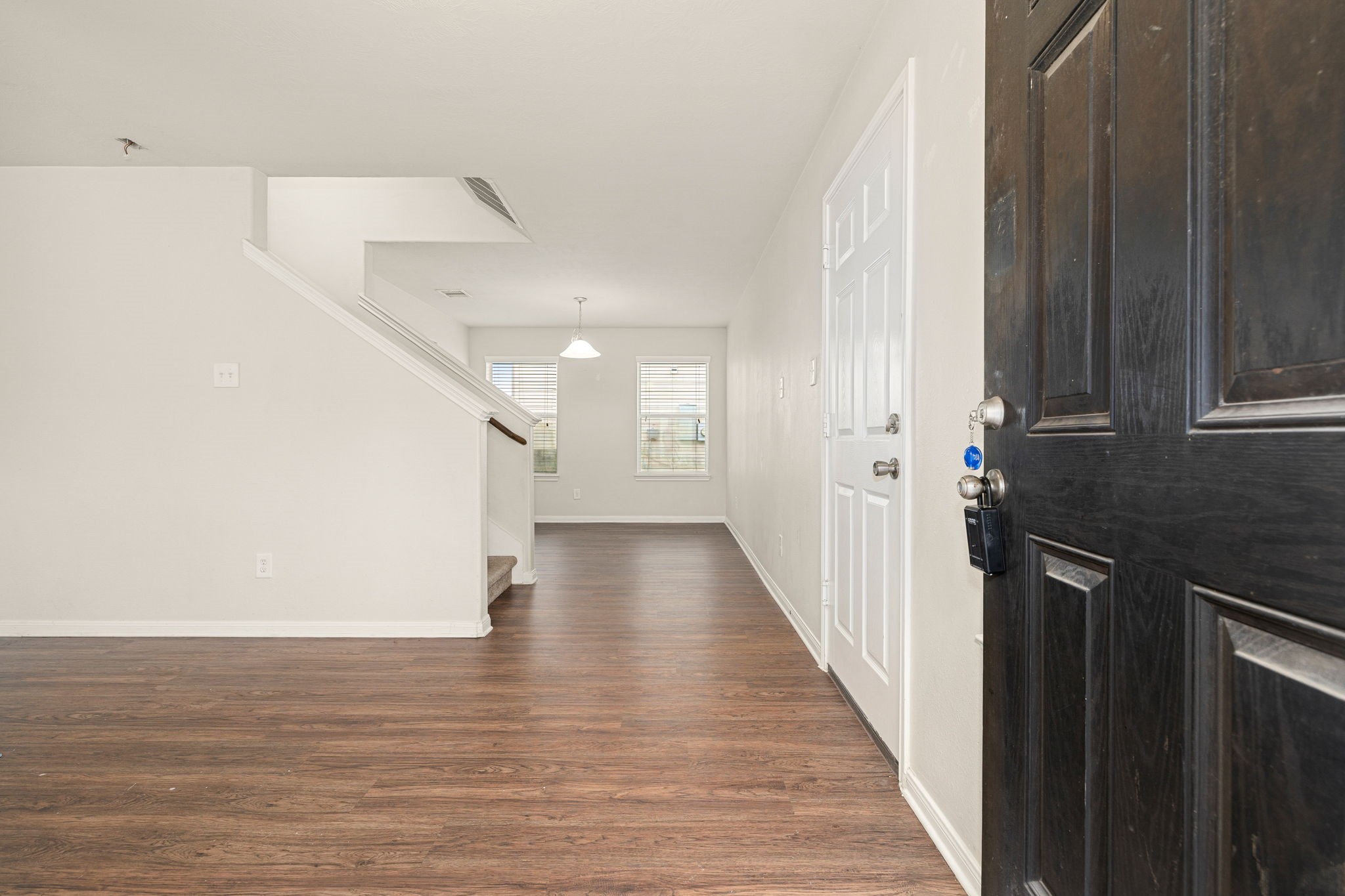 21415 Partha Way Property Photo 3