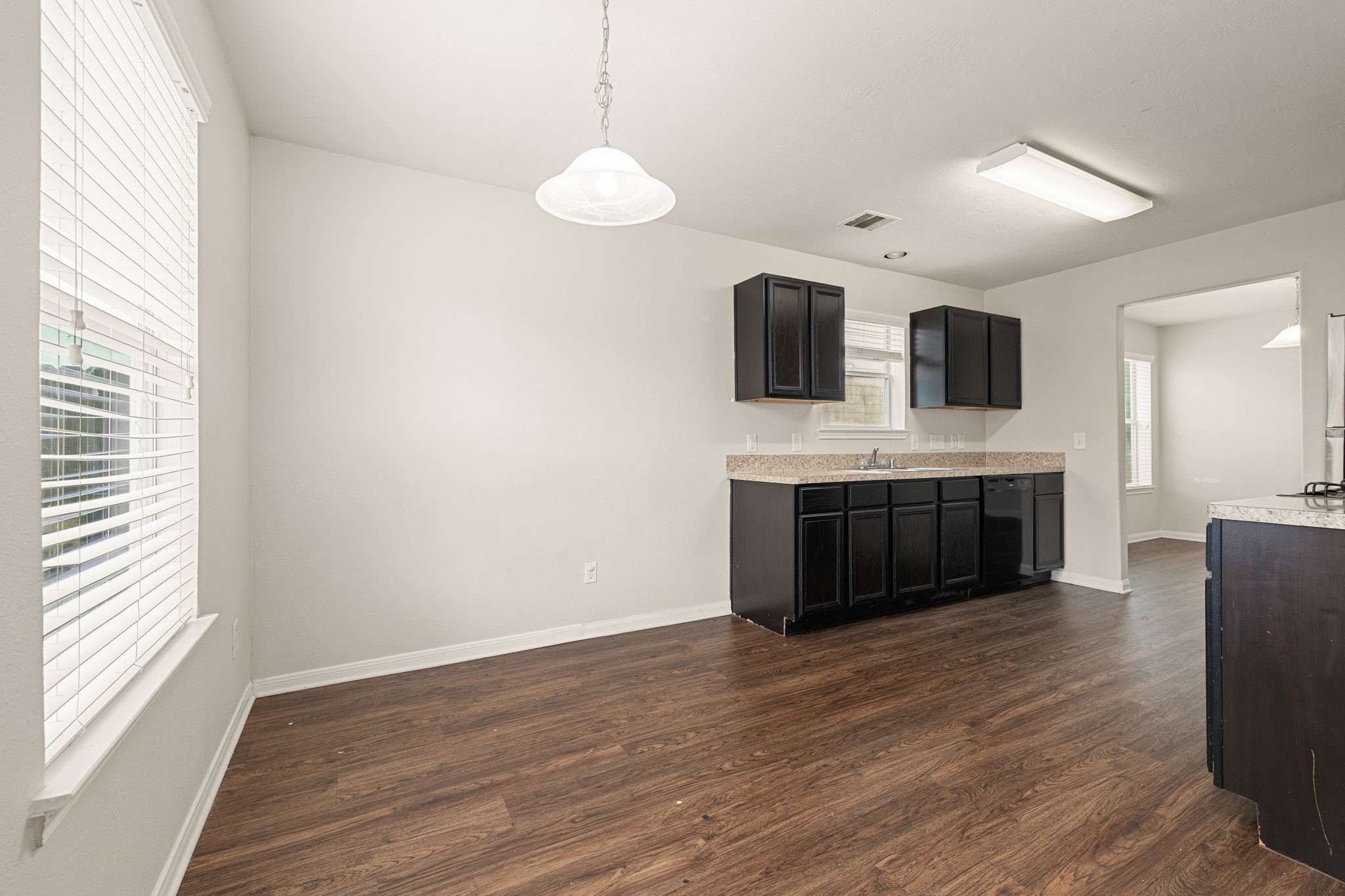 21415 Partha Way Property Photo 9