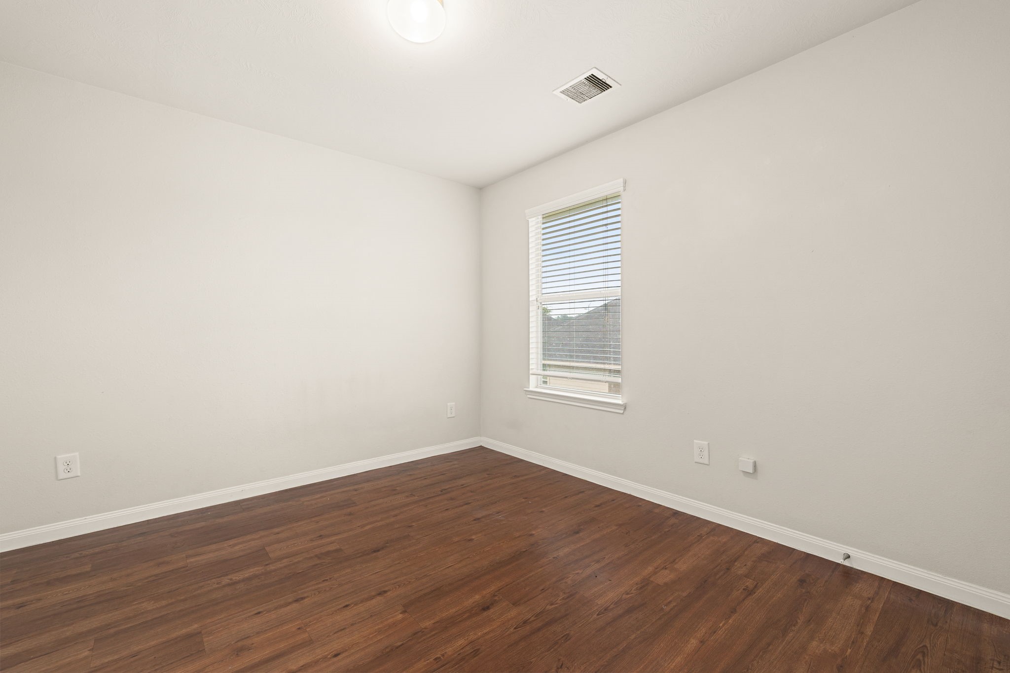21415 Partha Way Property Photo 26