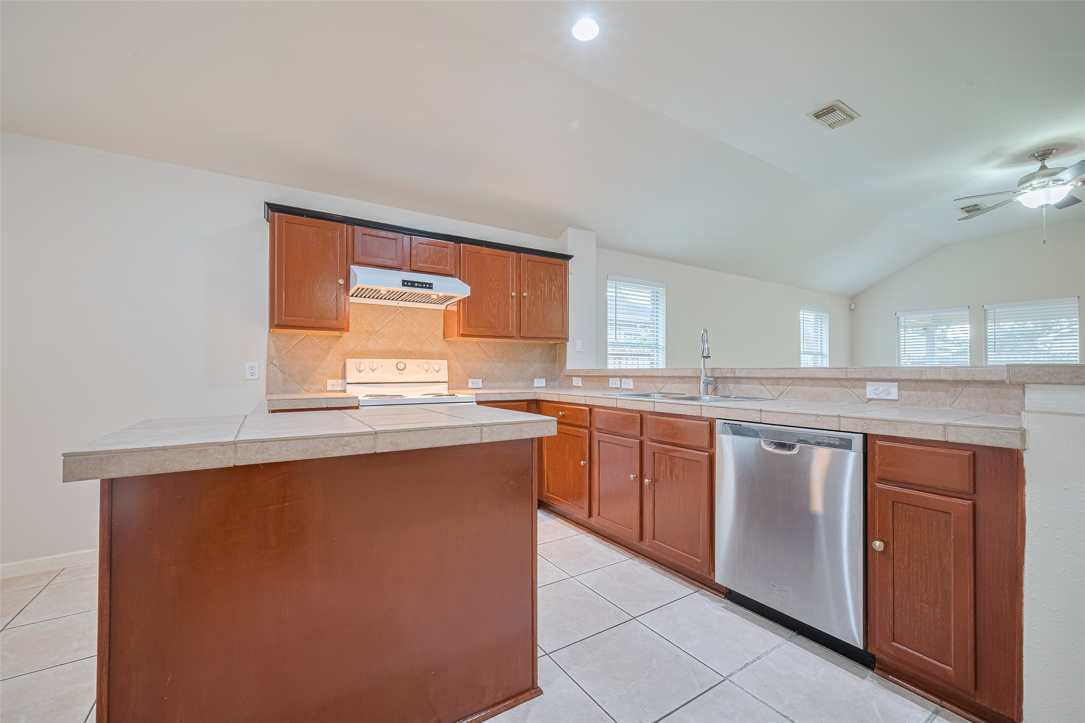 5515 Brookhollow Pines Court Property Photo 12