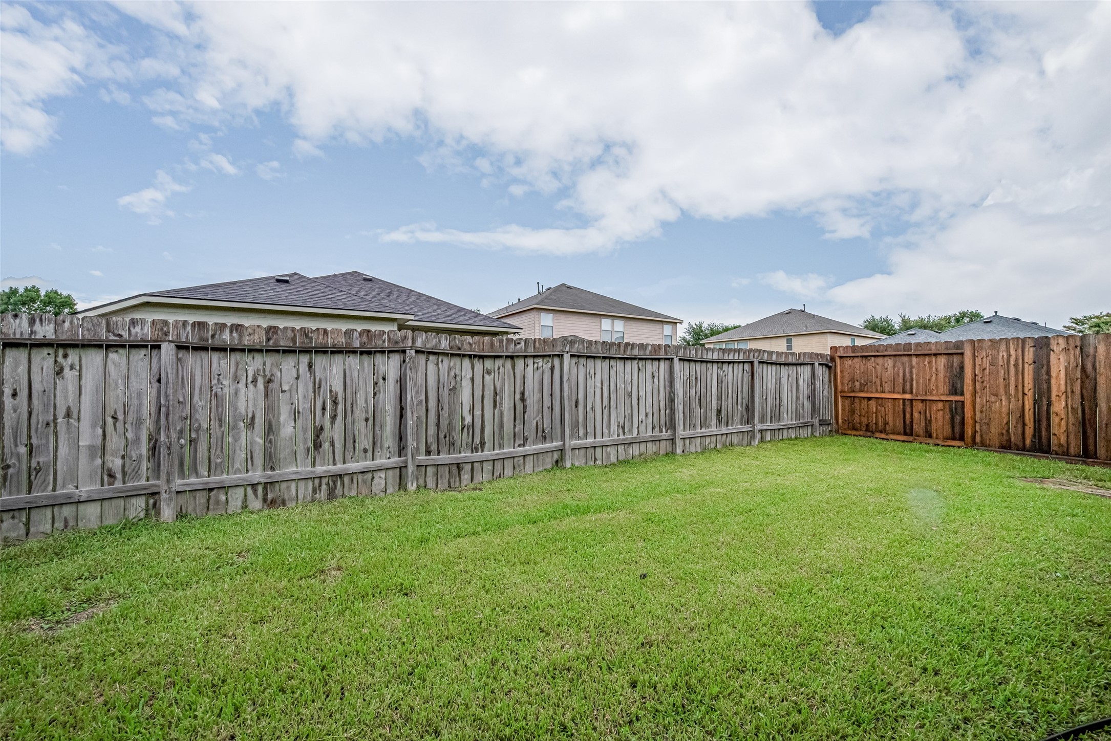 5515 Brookhollow Pines Court Property Photo 32