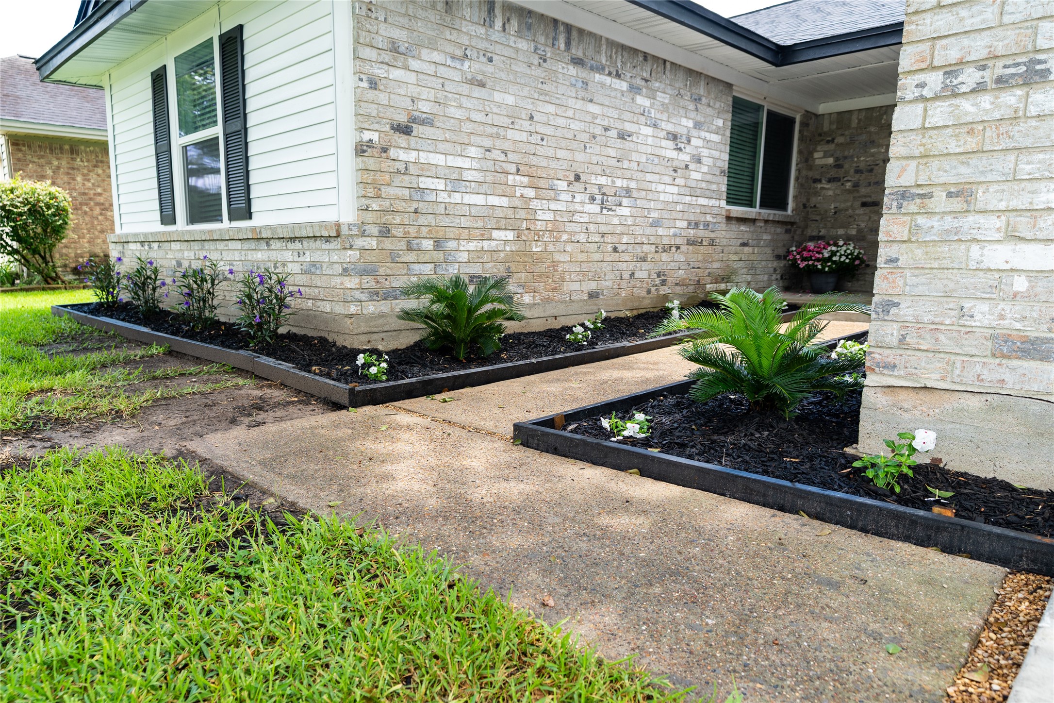 4855 Sulley Drive Property Photo 4