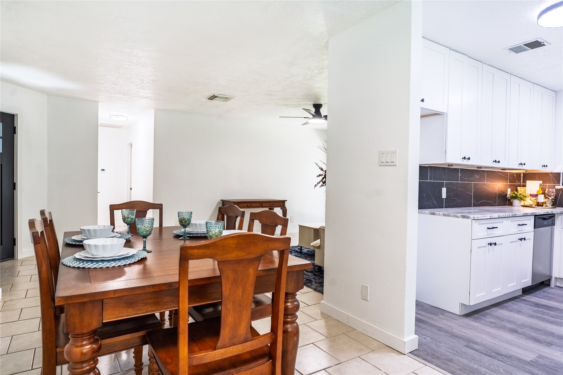 4855 Sulley Drive Property Photo 10