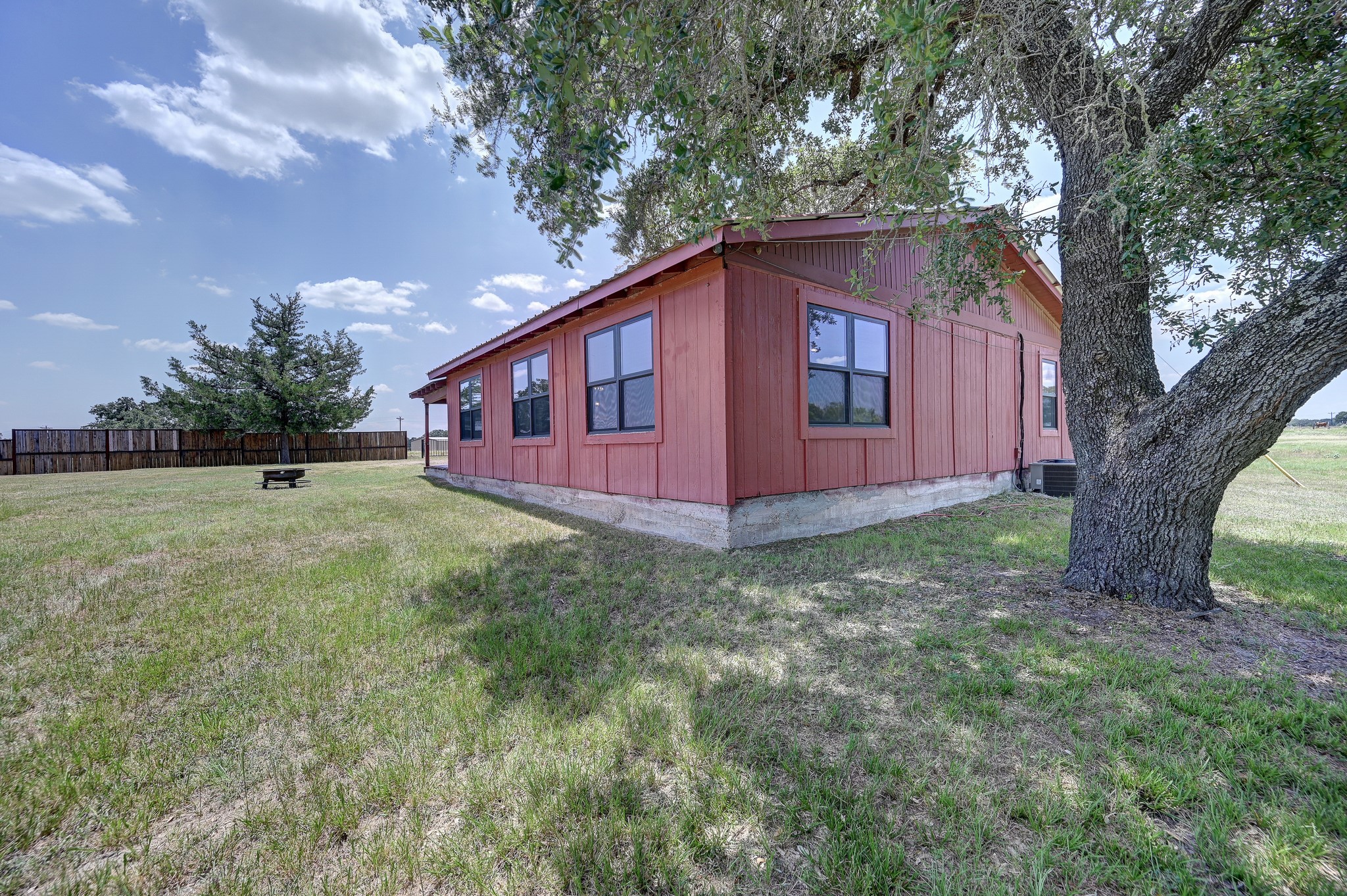 1231 County Road 131 Property Photo 2