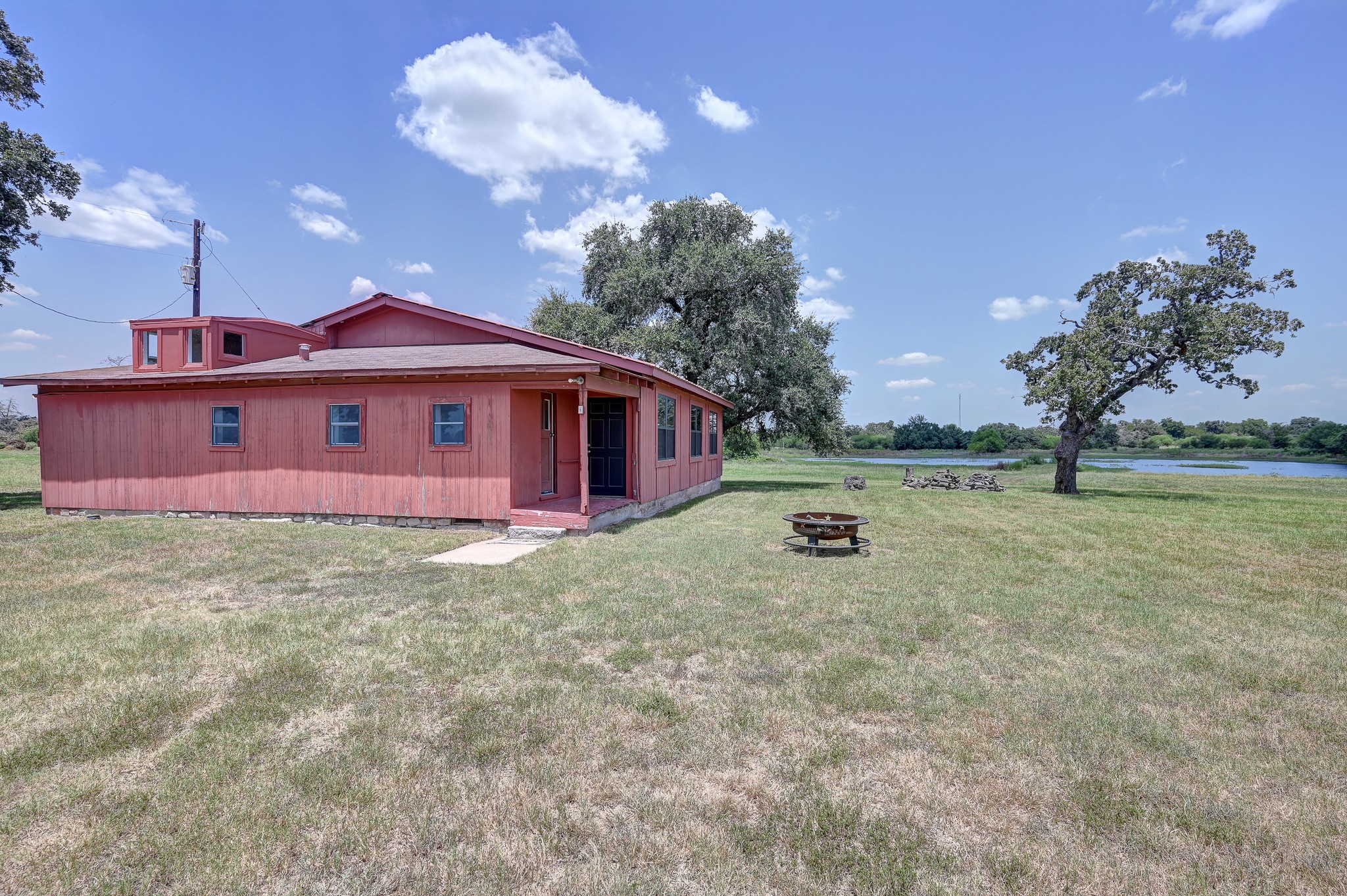 1231 County Road 131 Property Photo 3