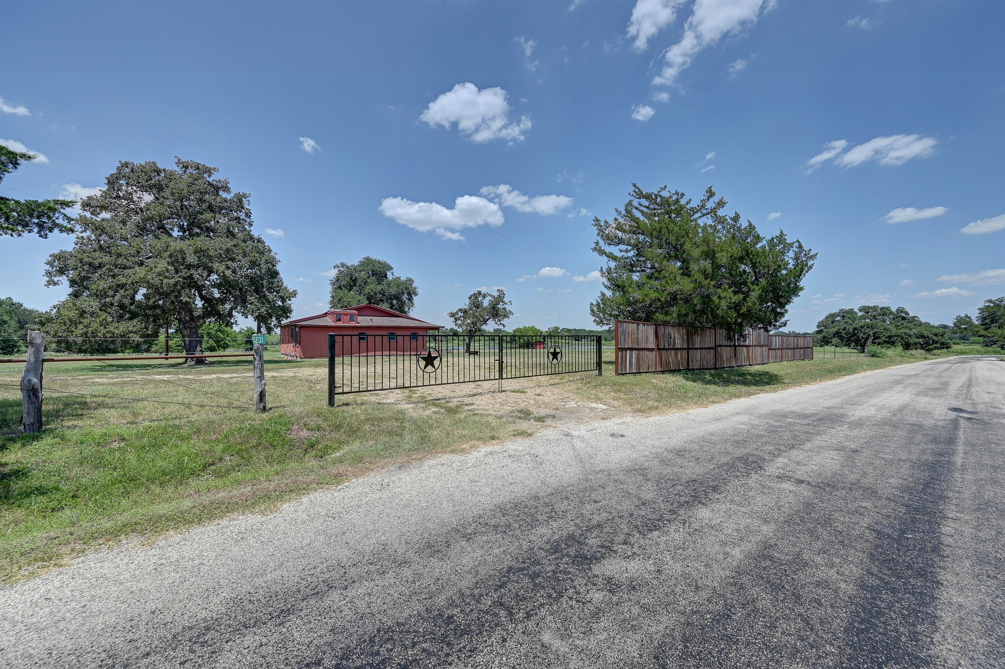 1231 County Road 131 Property Photo 6