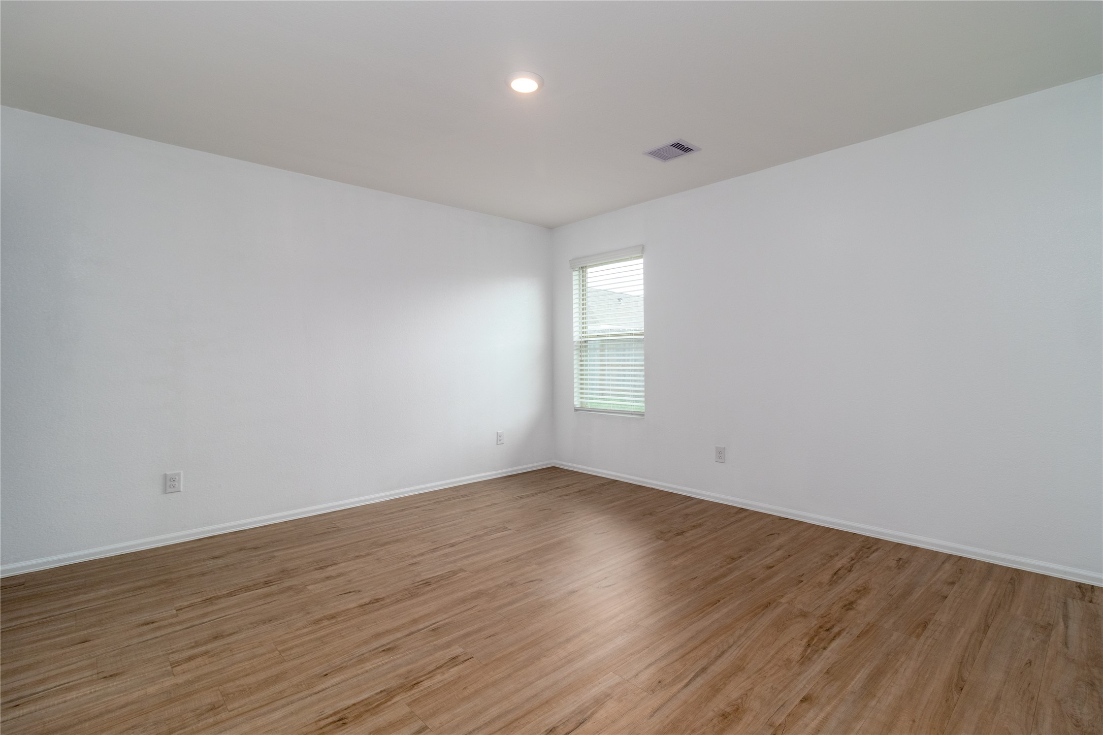 8834 Bar Harbor Drive Property Photo 4