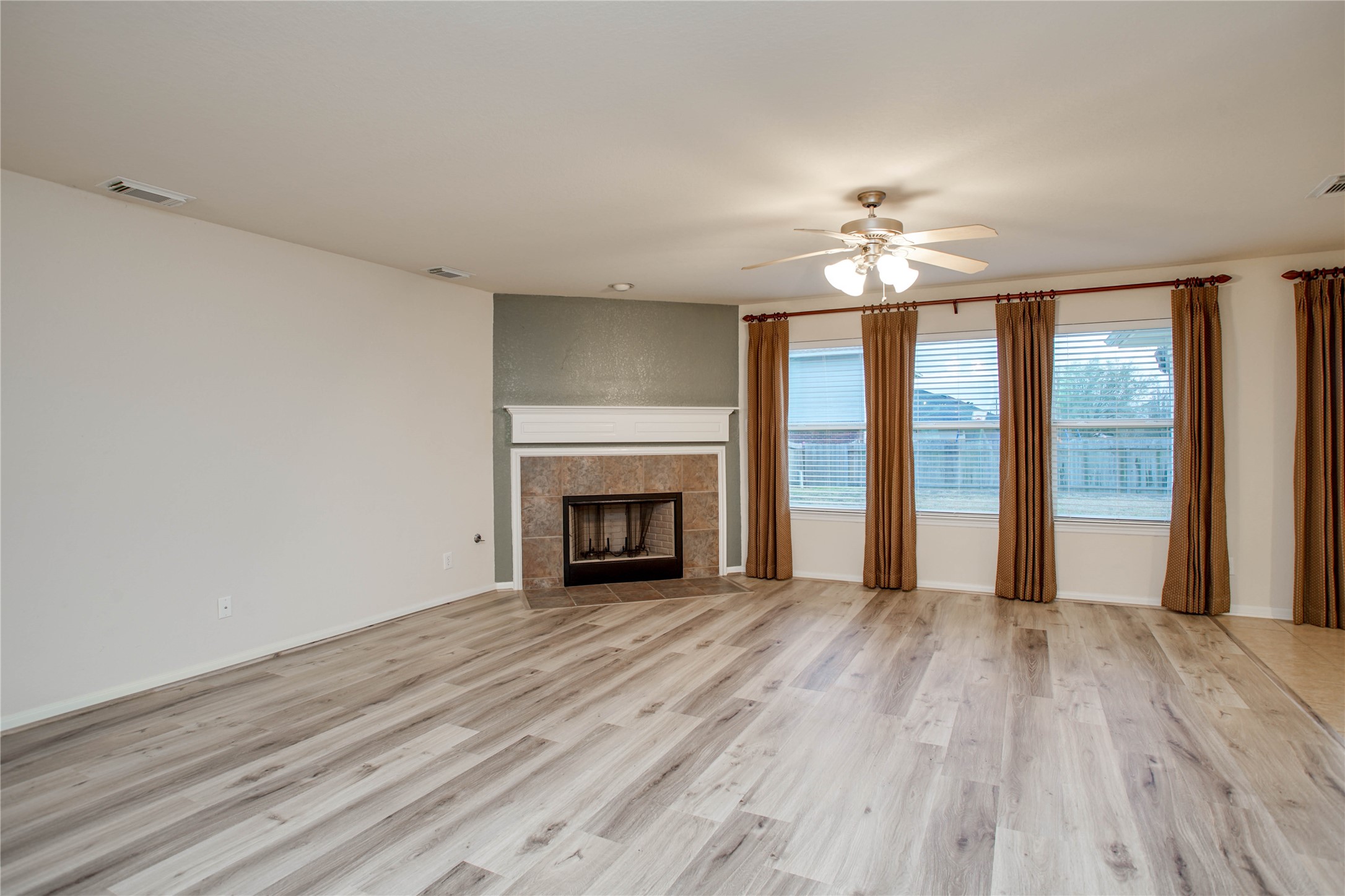 21707 Mt Elbrus Way Property Photo 9