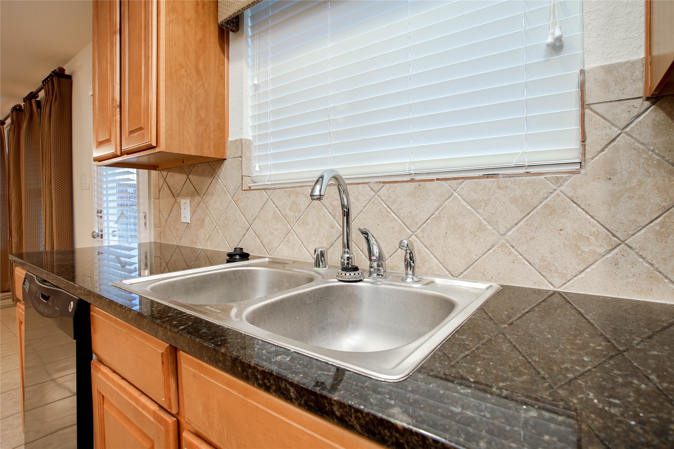 21707 Mt Elbrus Way Property Photo 14