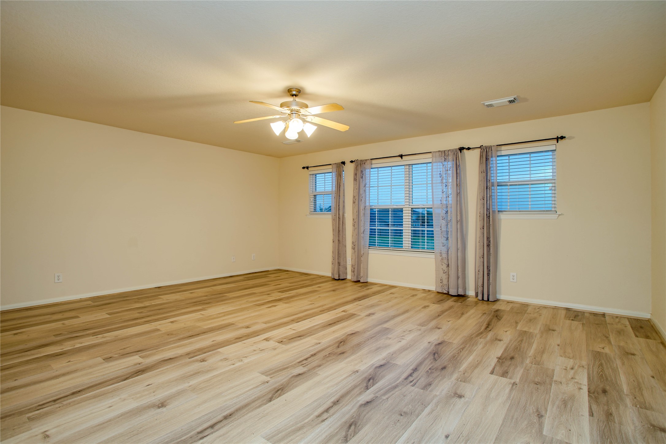 21707 Mt Elbrus Way Property Photo 21