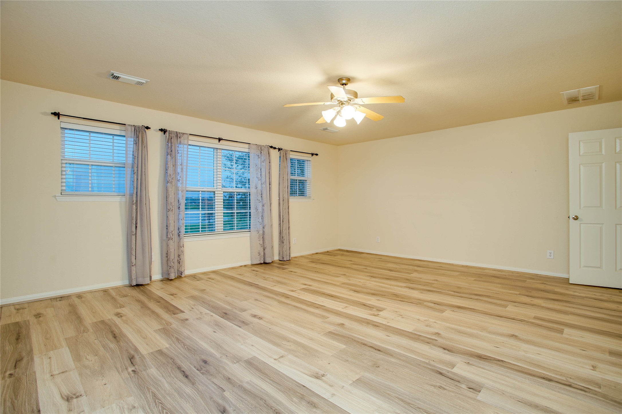 21707 Mt Elbrus Way Property Photo 22