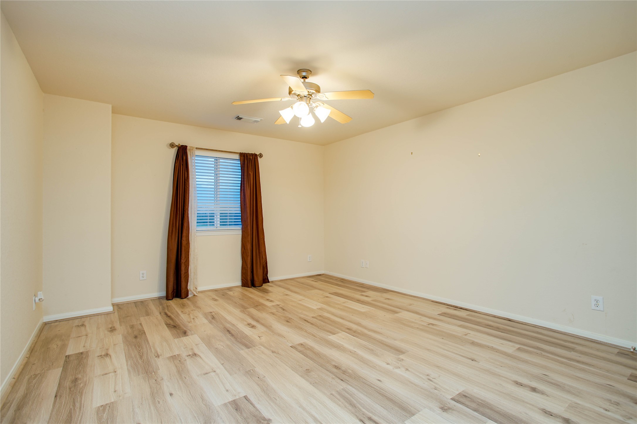 21707 Mt Elbrus Way Property Photo 29