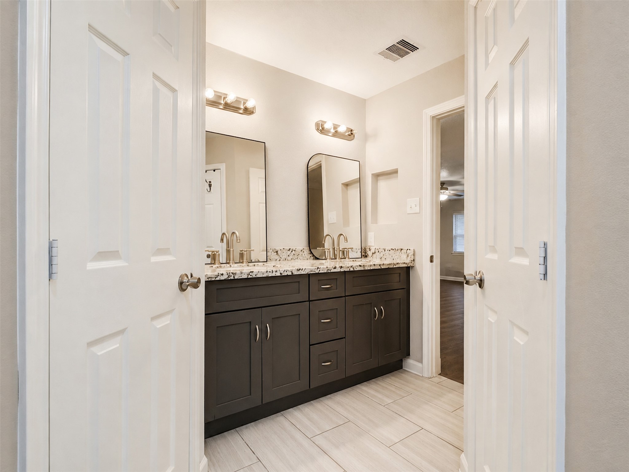 3814 Gamlin Bend Drive Property Photo 19