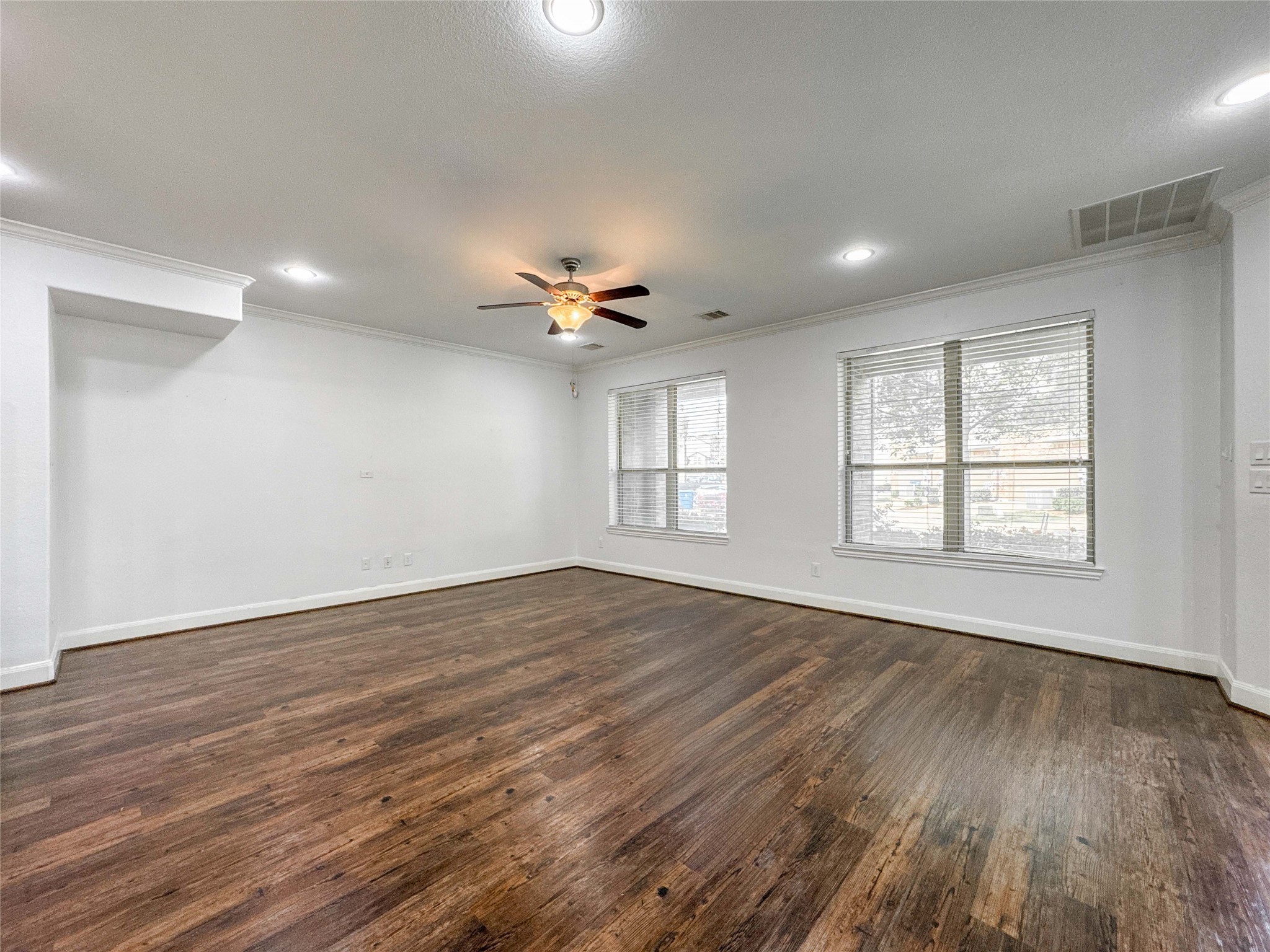 717 Via Lago Property Photo 2