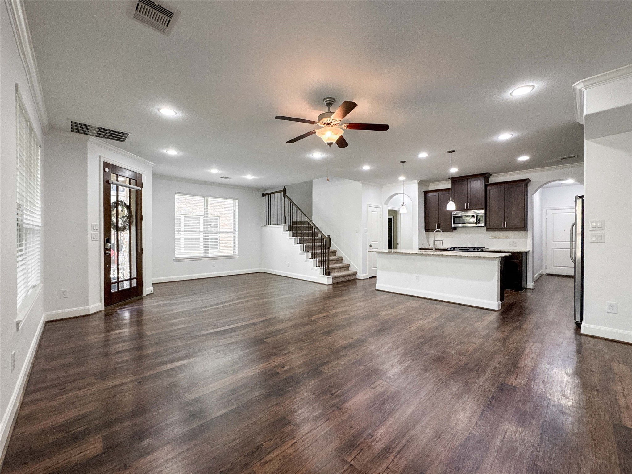 717 Via Lago Property Photo 4