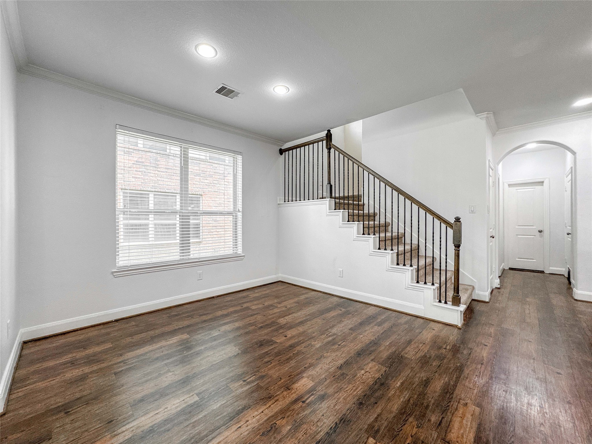 717 Via Lago Property Photo 6