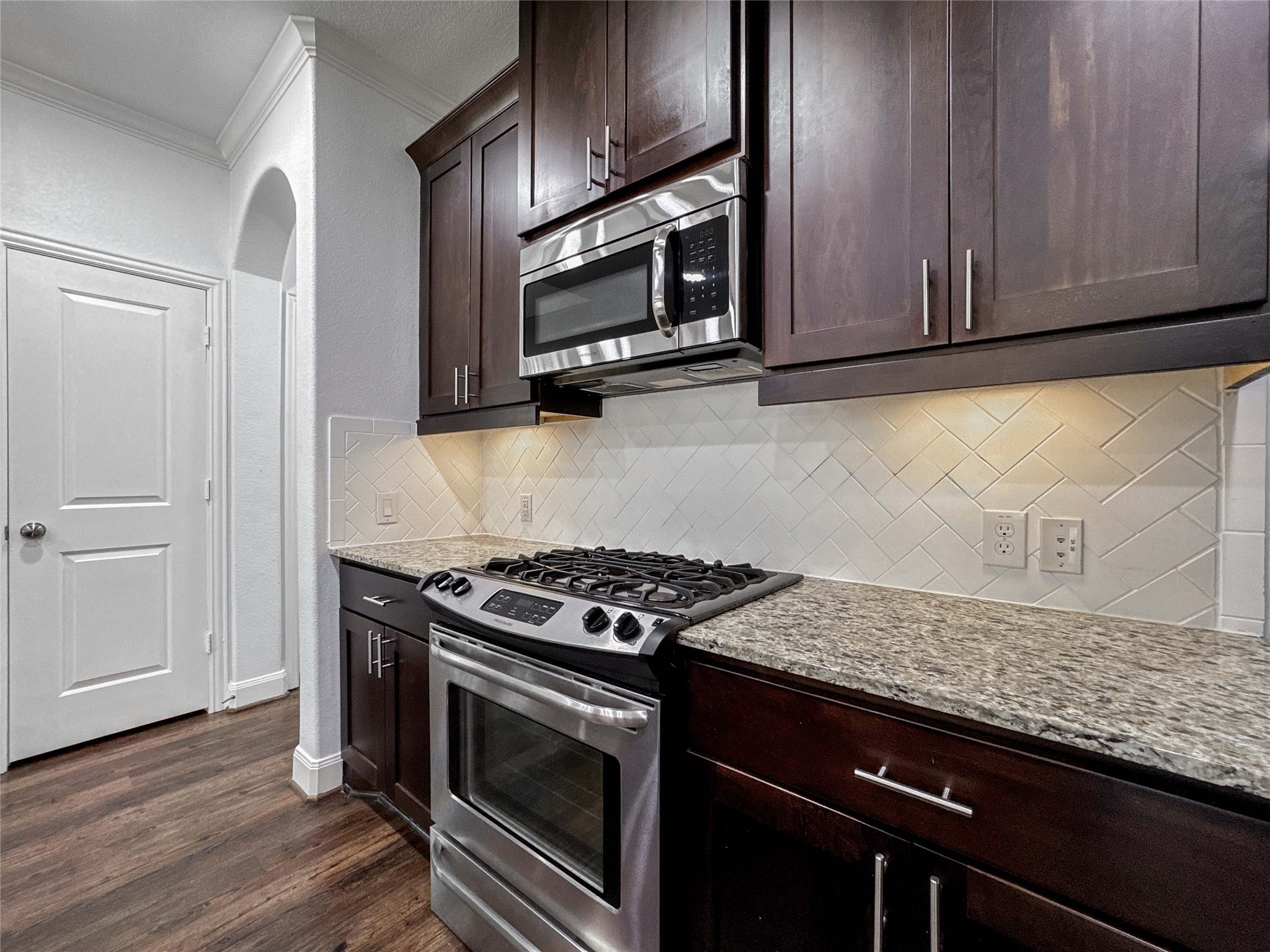 717 Via Lago Property Photo 10