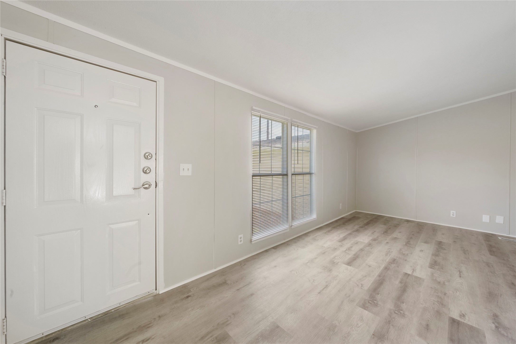 16333 Lone Corral Court Property Photo 3