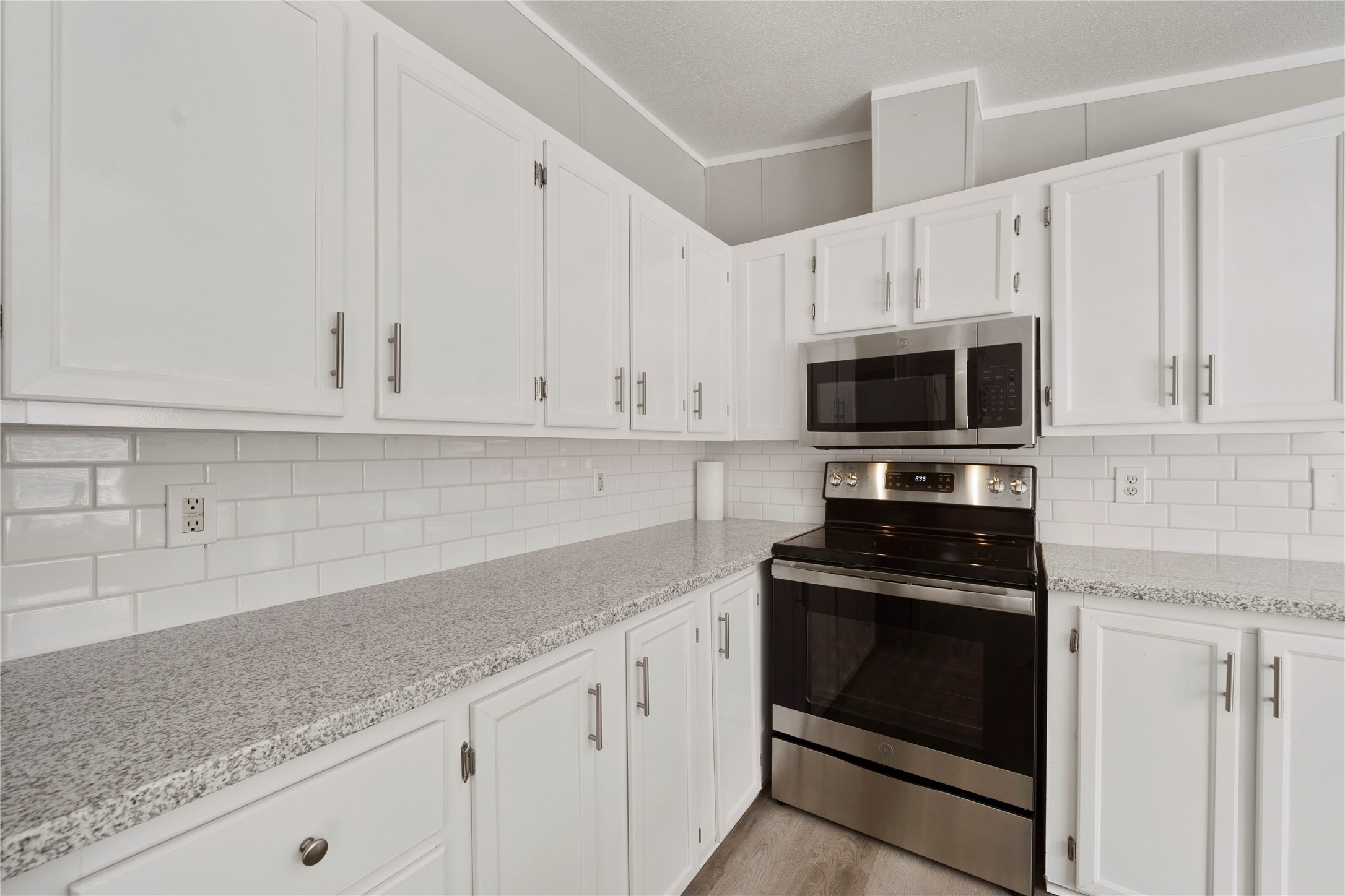 16333 Lone Corral Court Property Photo 8
