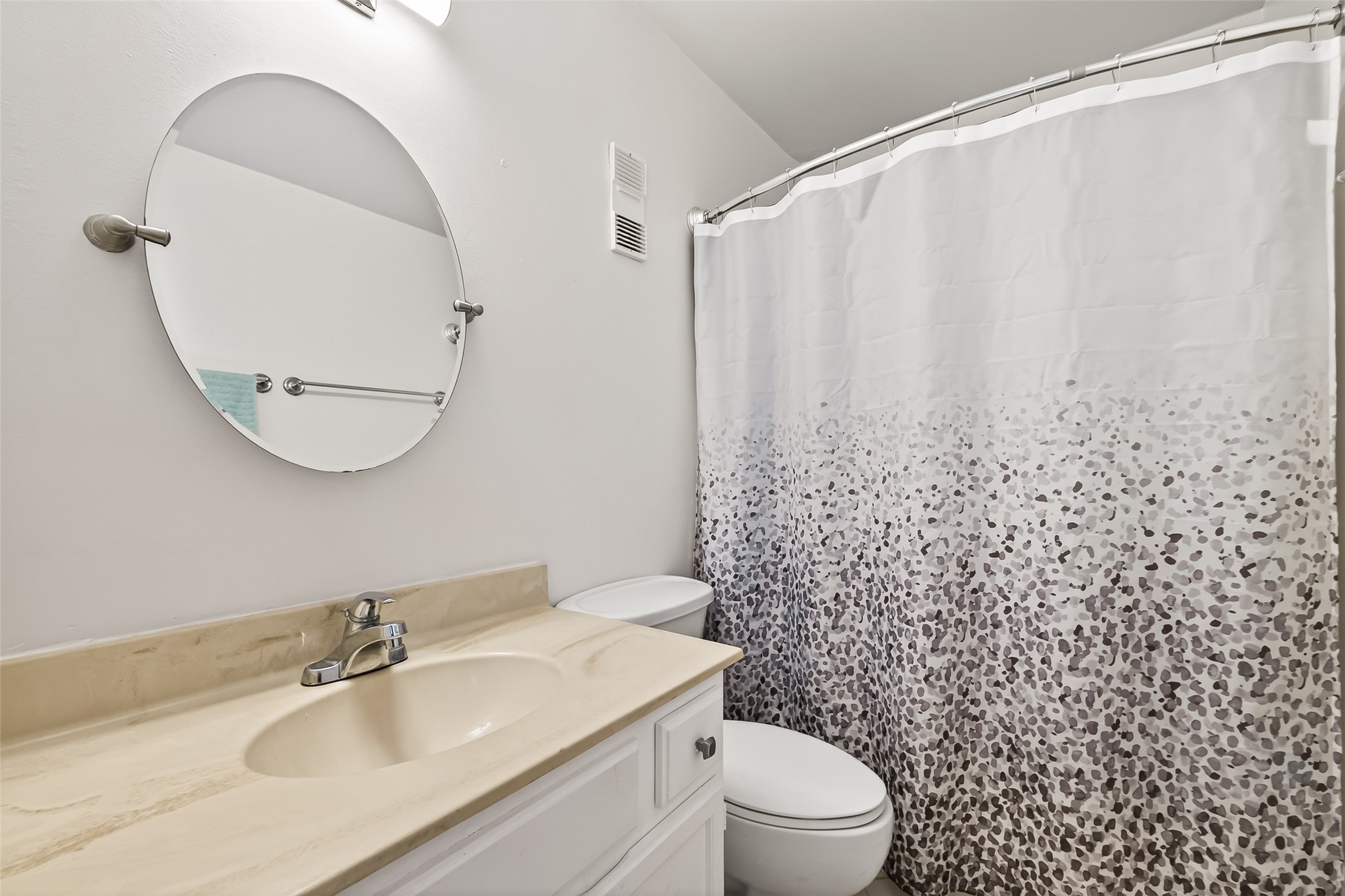 6541 Wanda Lane Property Photo 25