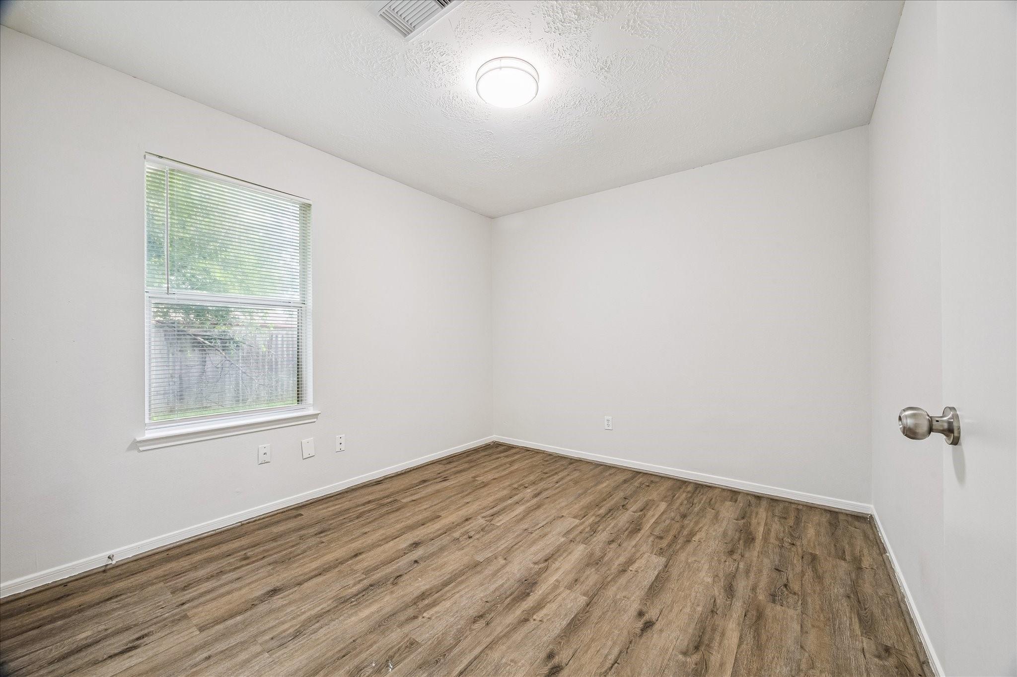 5239 Sugar Bush Drive Property Photo 16