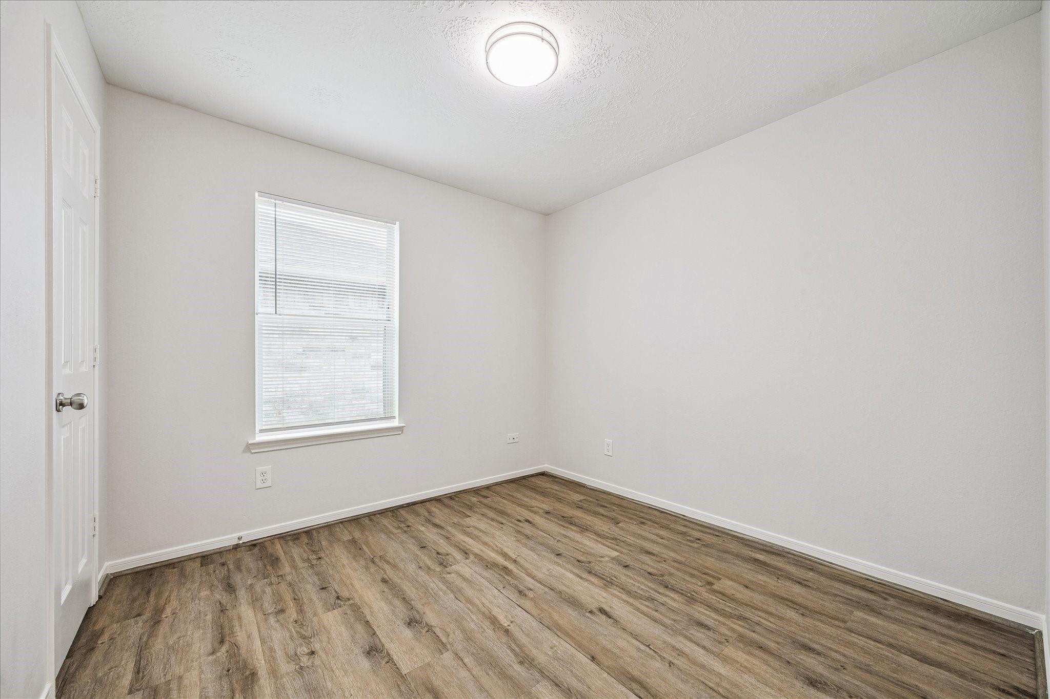 5239 Sugar Bush Drive Property Photo 18