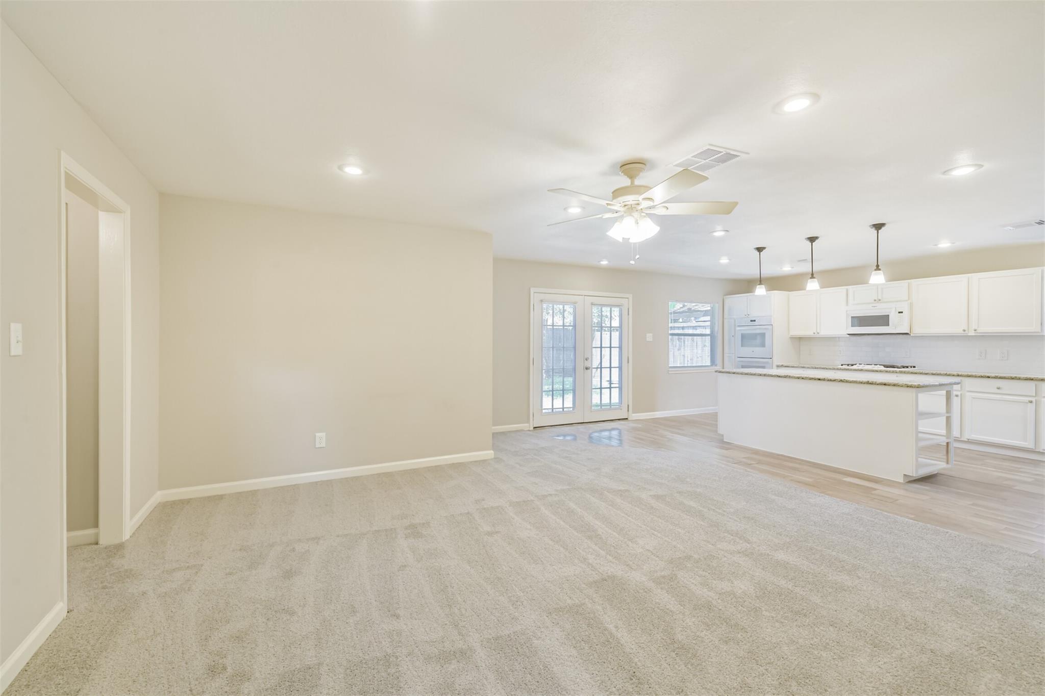 15646 Pagehurst Drive Property Photo 4