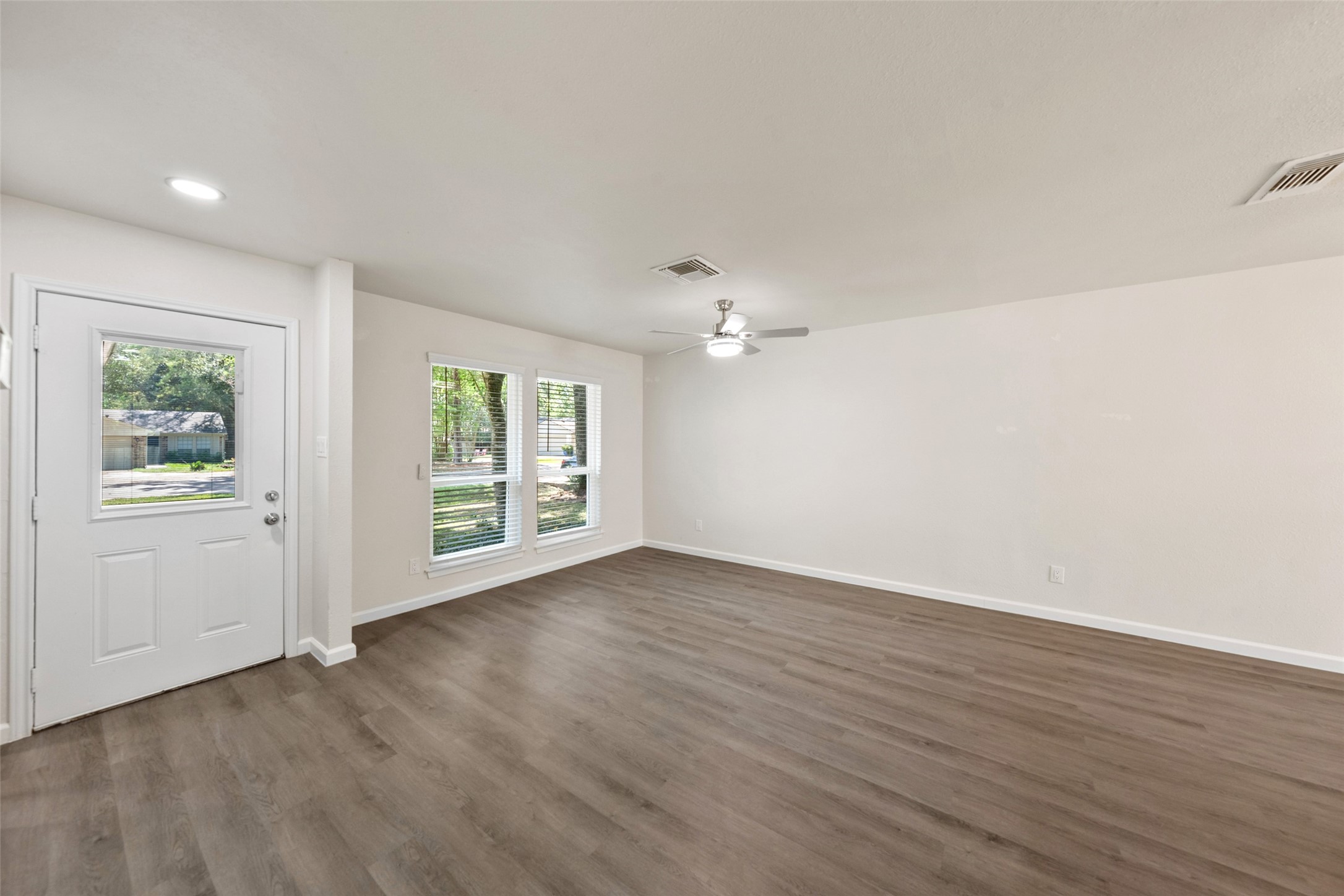 7 Hasting Oak Court Property Photo 8