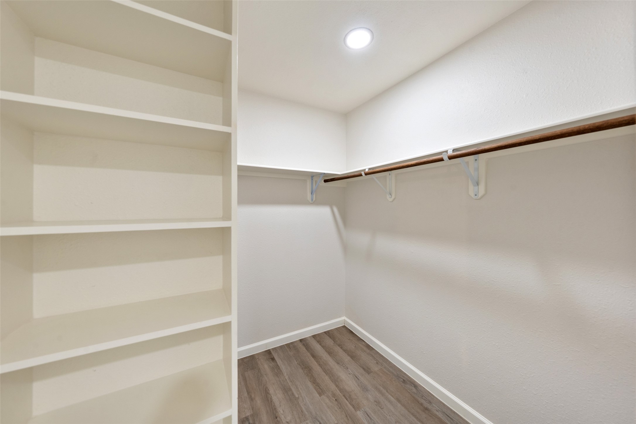 7 Hasting Oak Court Property Photo 17