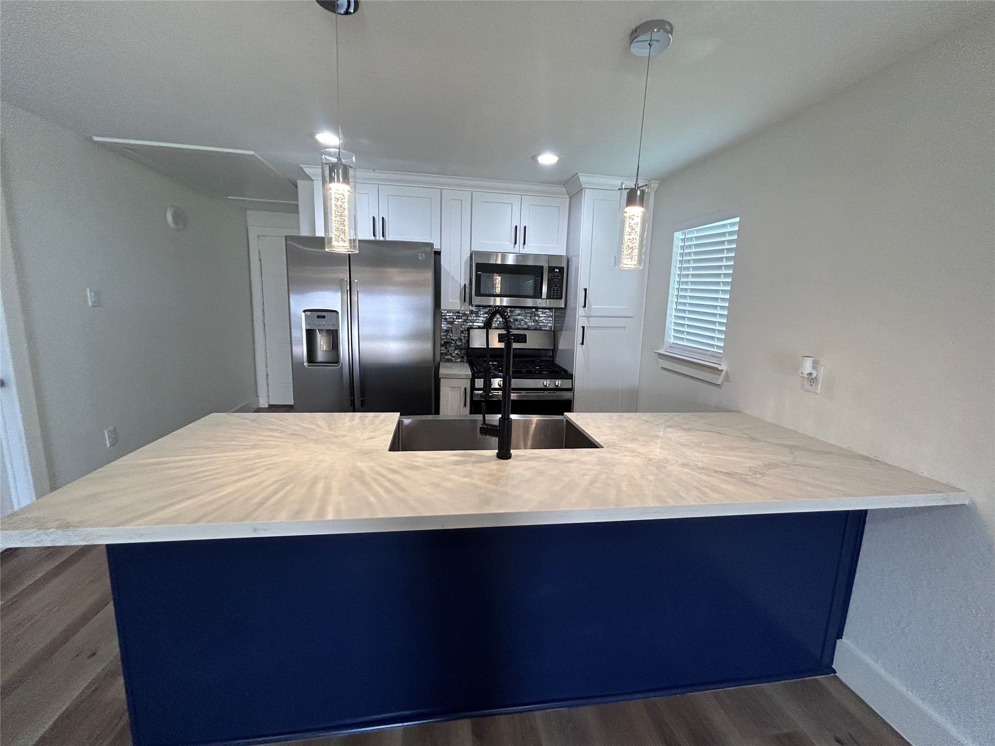 2115 Chew Street Property Photo 4