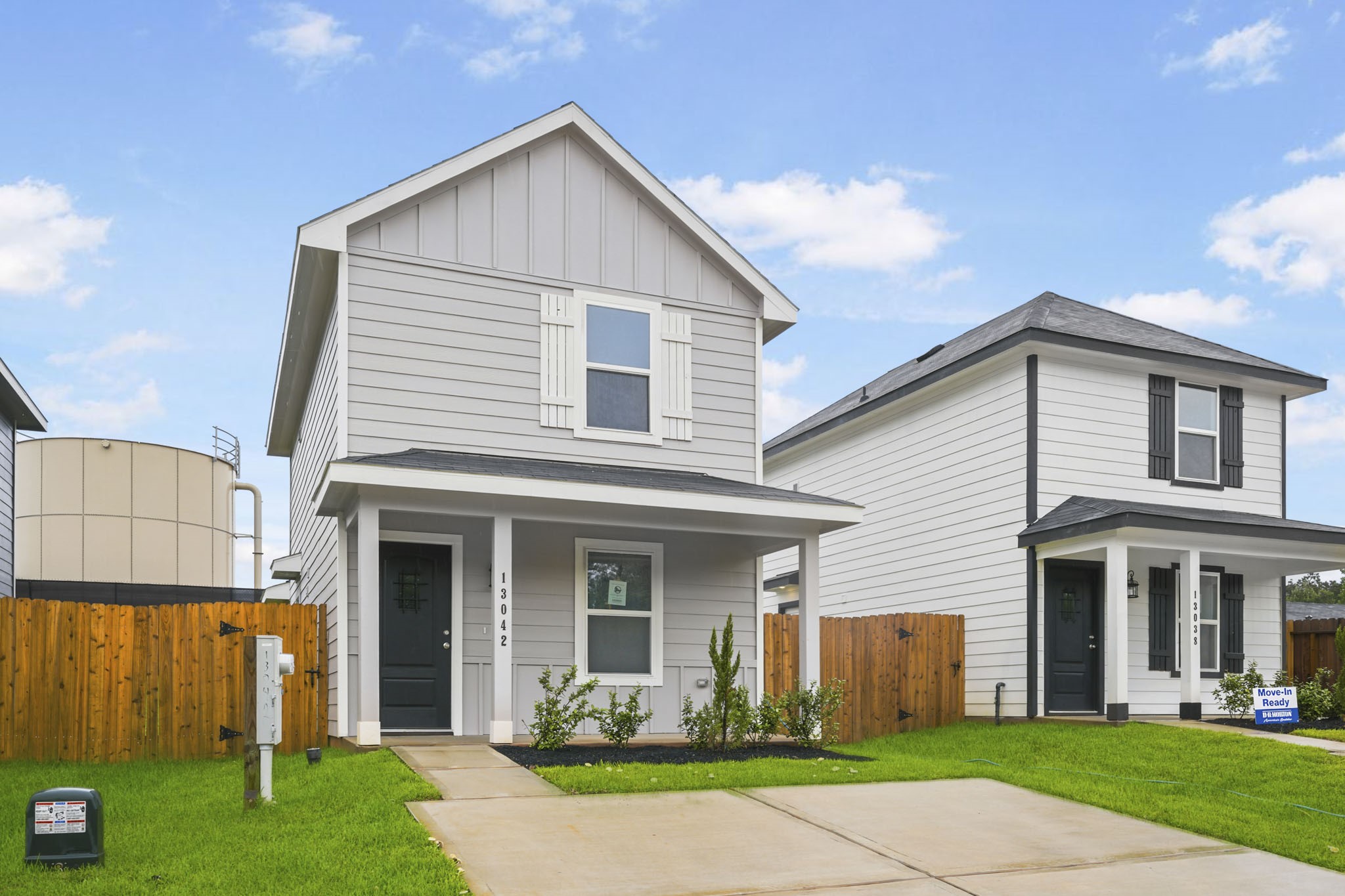 13042 Turret Bend Way Property Photo 2