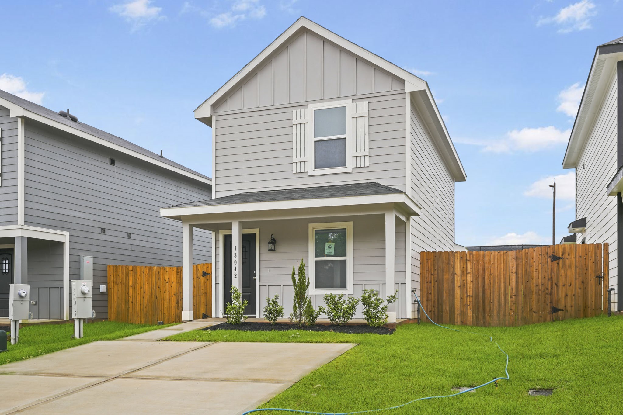 13042 Turret Bend Way Property Photo 3