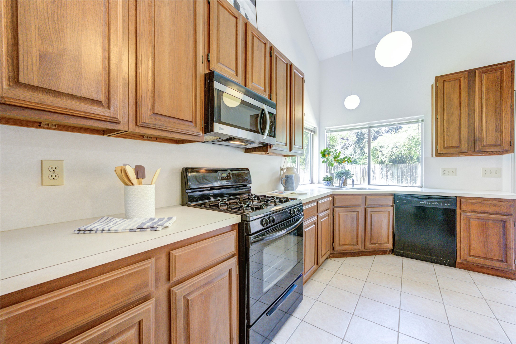3414 Spring Arbor Lane Property Photo 14