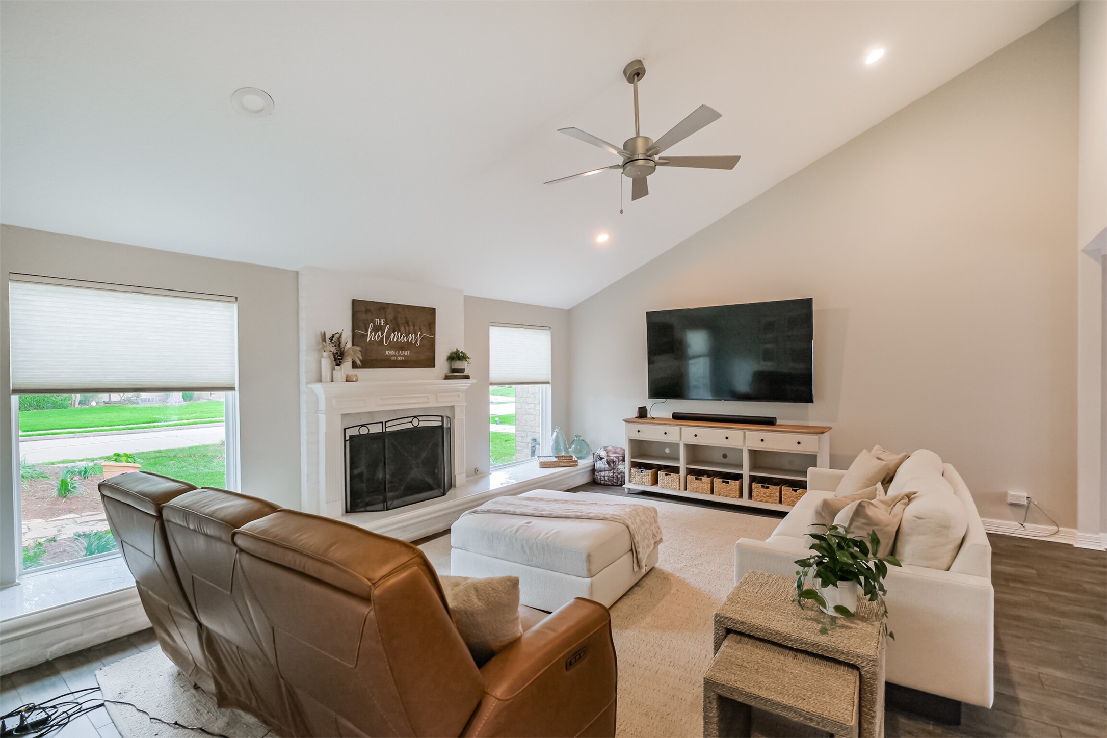 13919 Swiss Hill Drive Property Photo 3