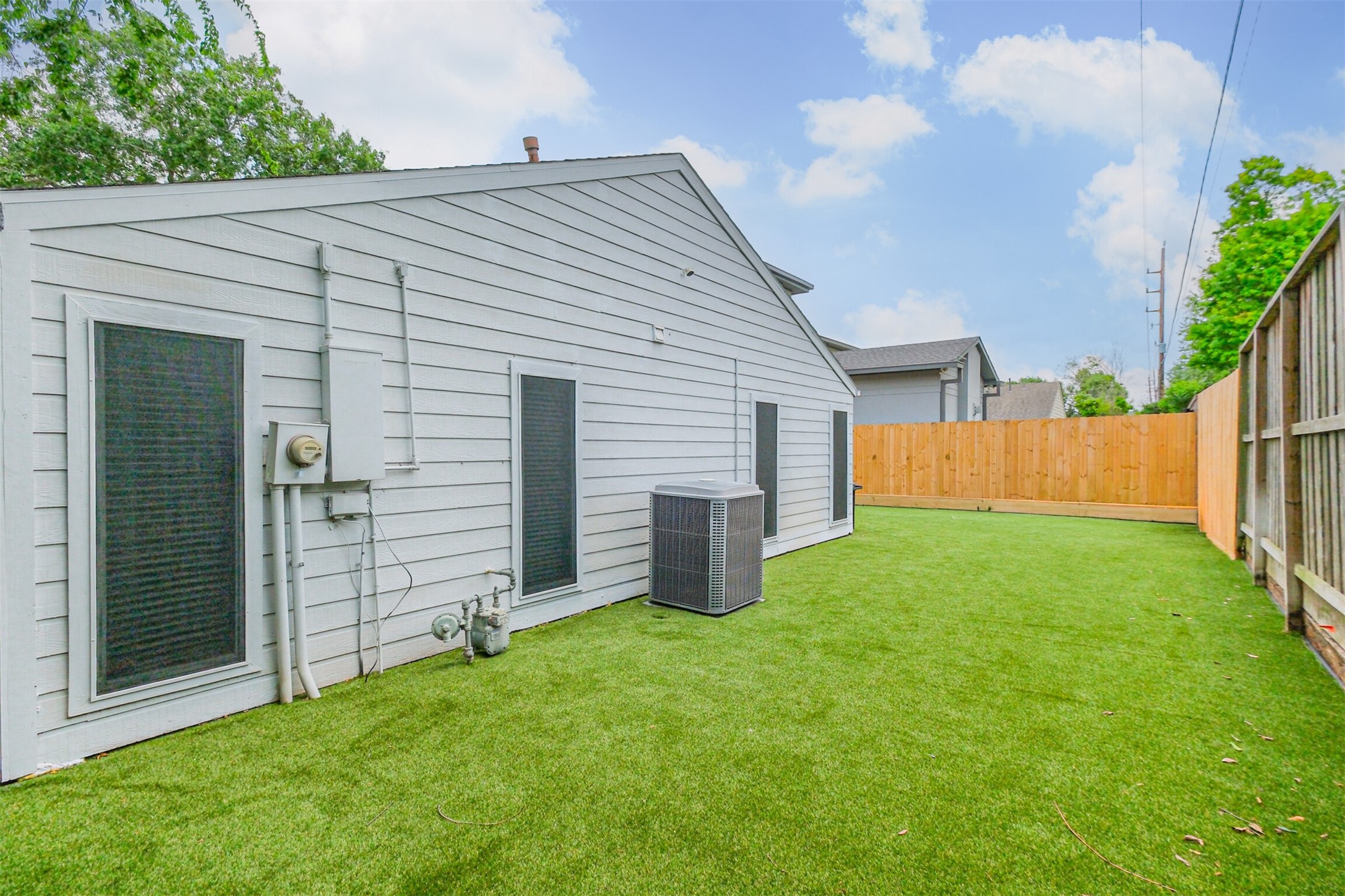 13919 Swiss Hill Drive Property Photo 33