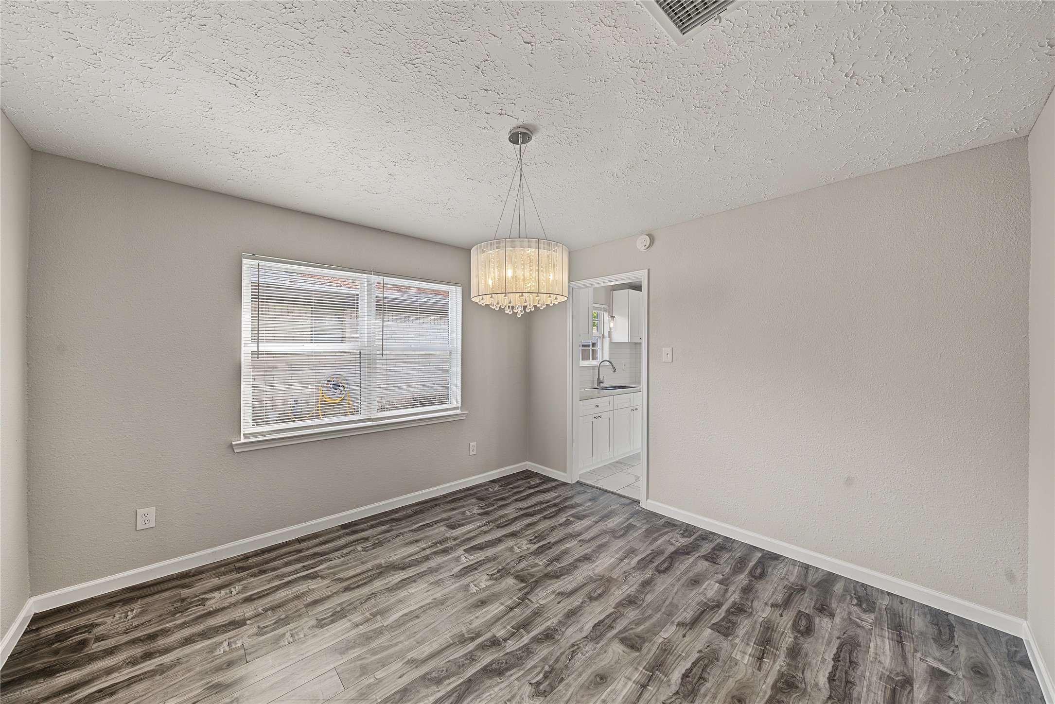 7015 Northleaf Drive Property Photo 13