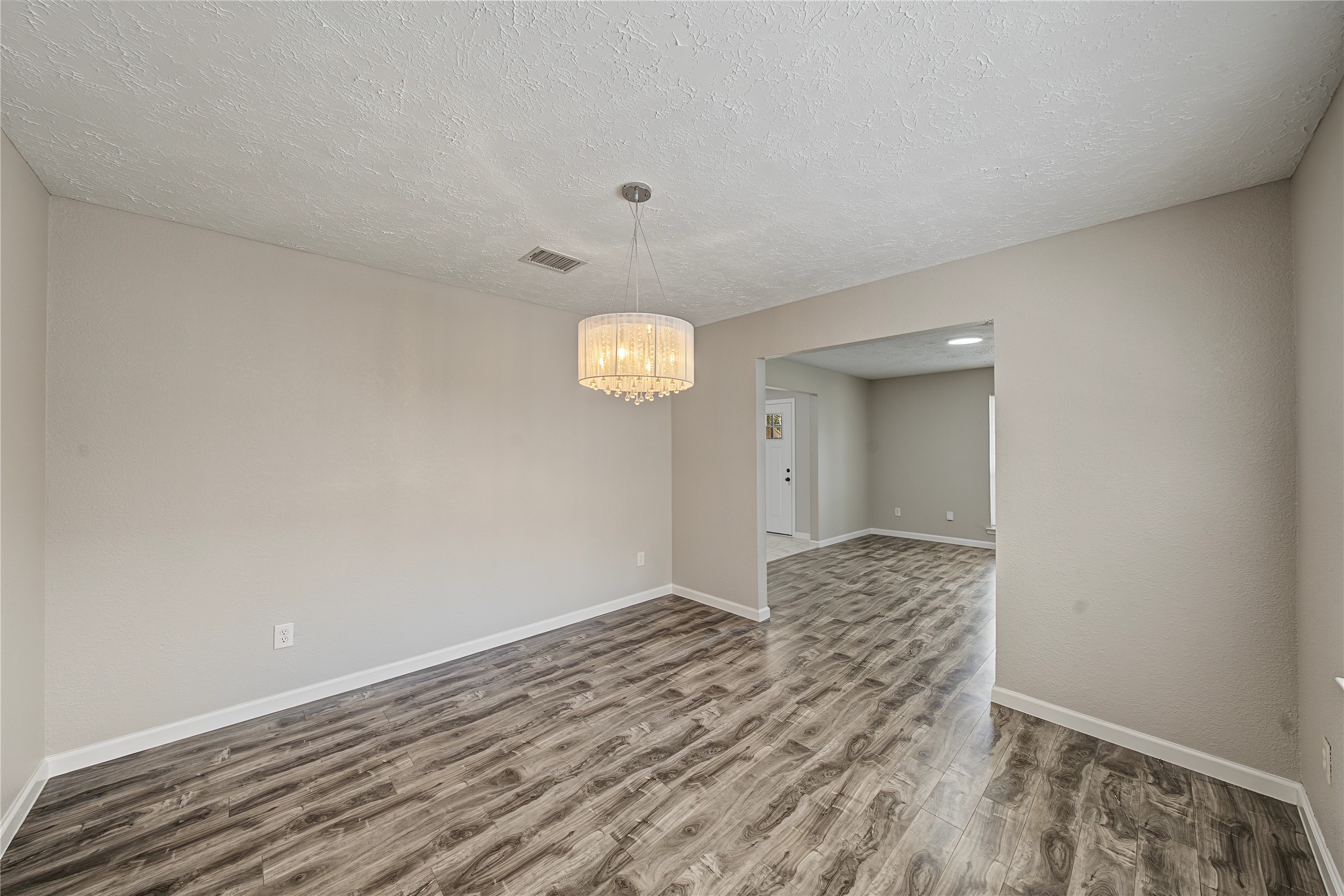 7015 Northleaf Drive Property Photo 14