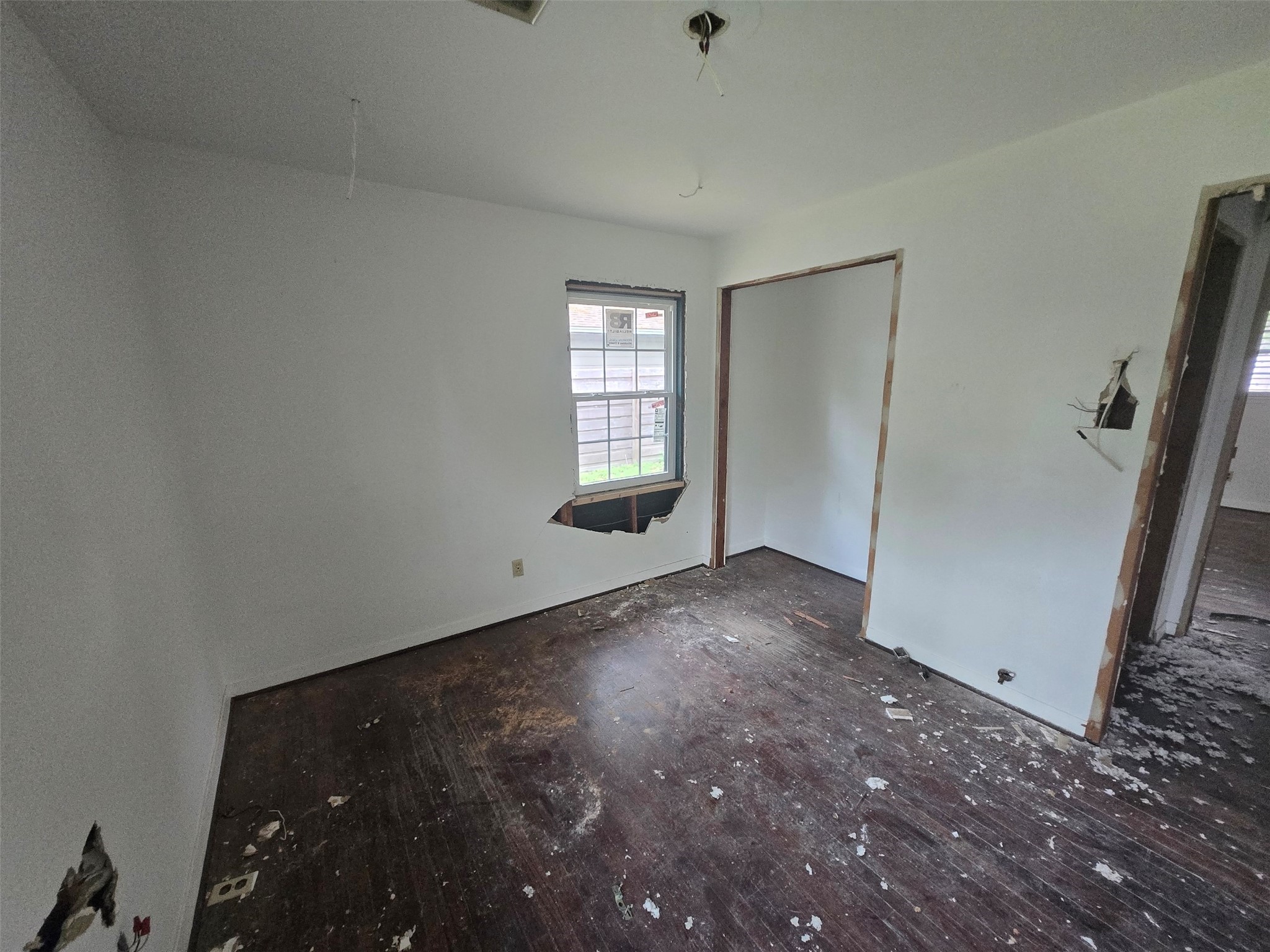 2330 Saxon Drive Property Photo 11